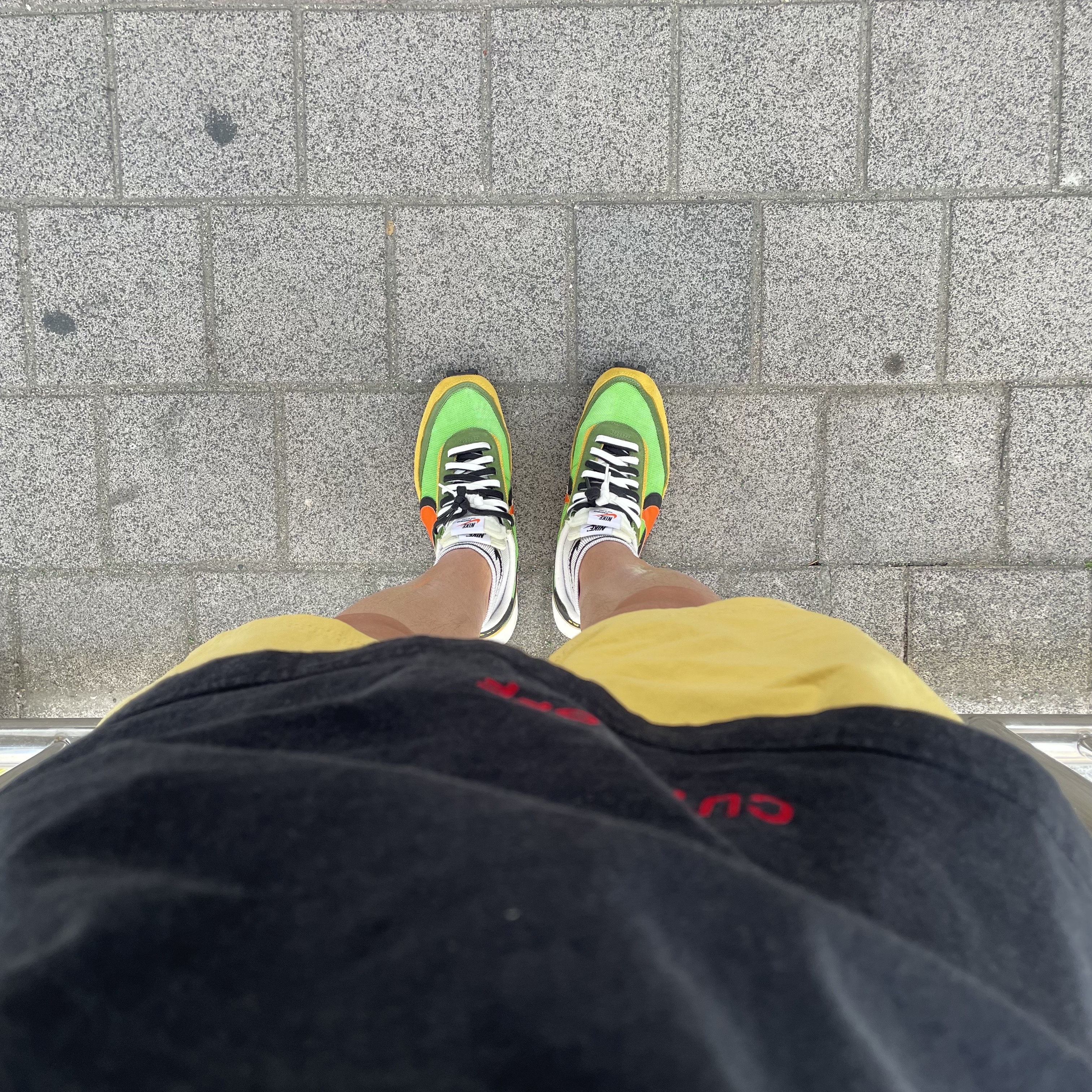 Nike x Sacai LDWaffle Green Multi 착용 스타일