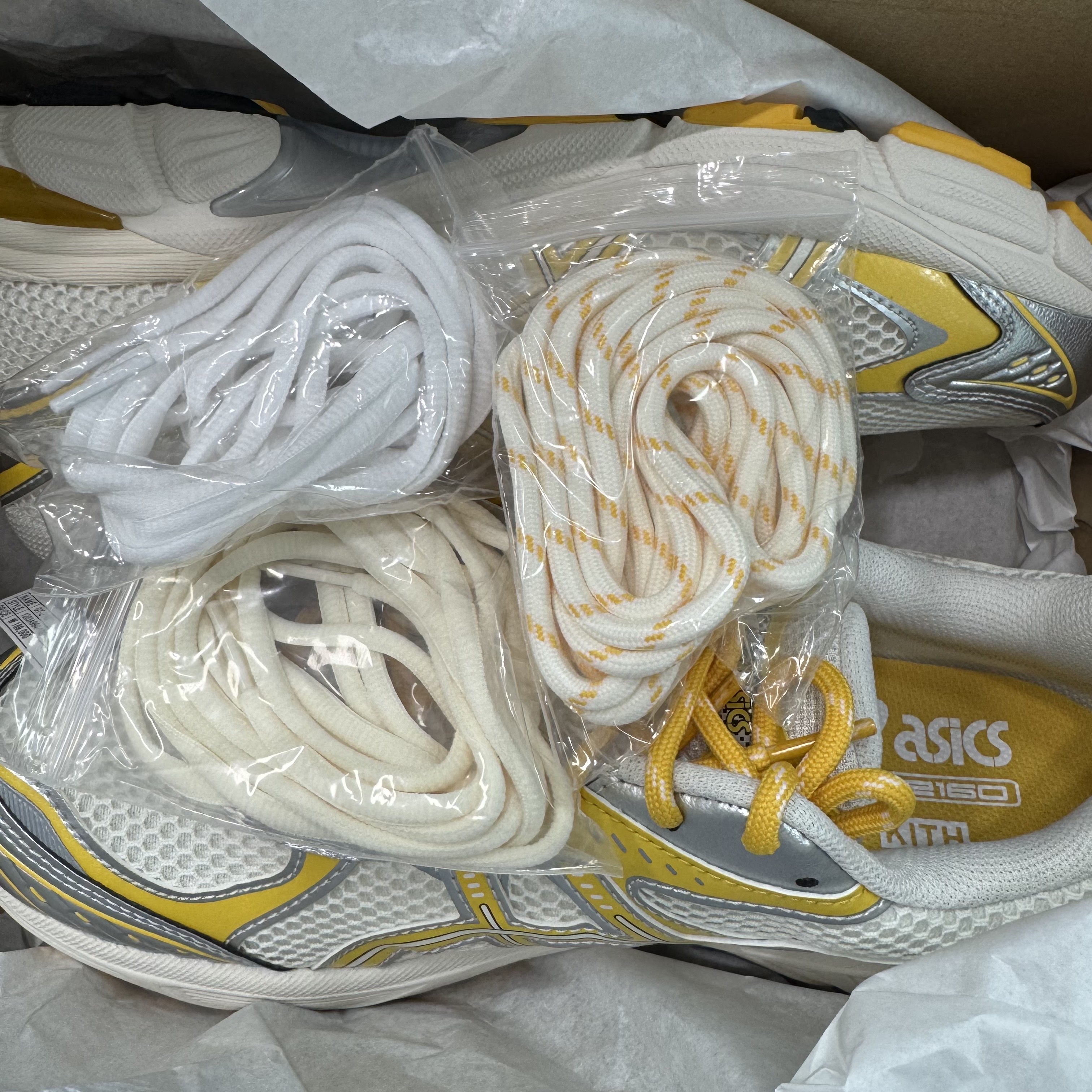 Asics x Kith GT-2160 Cream Solar Power 착용 스타일 - 1