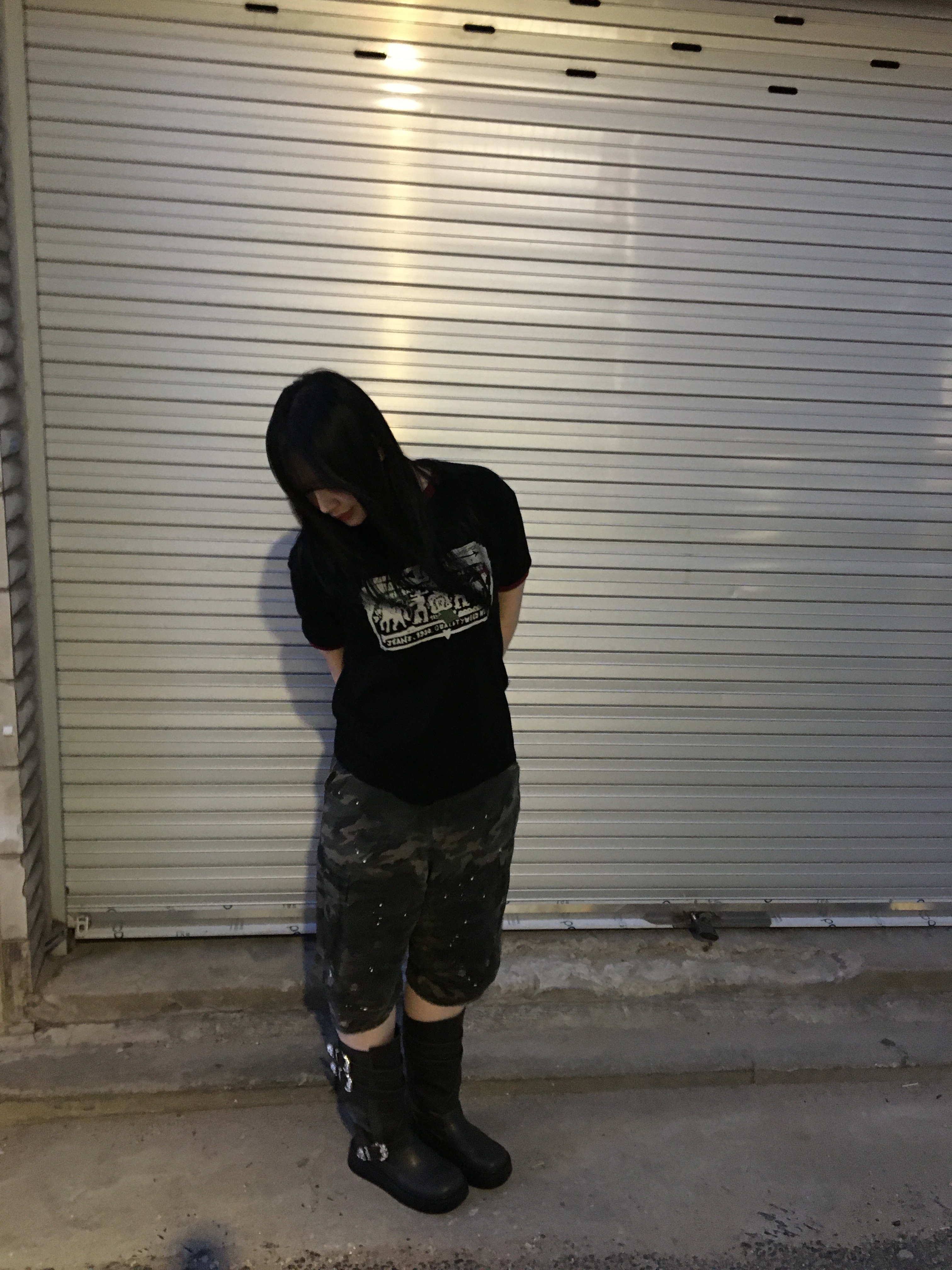 [KREAM 단독] Thevinylhouse Cowboy Pictogram Ringer Tee Black 착용 스타일 - 3