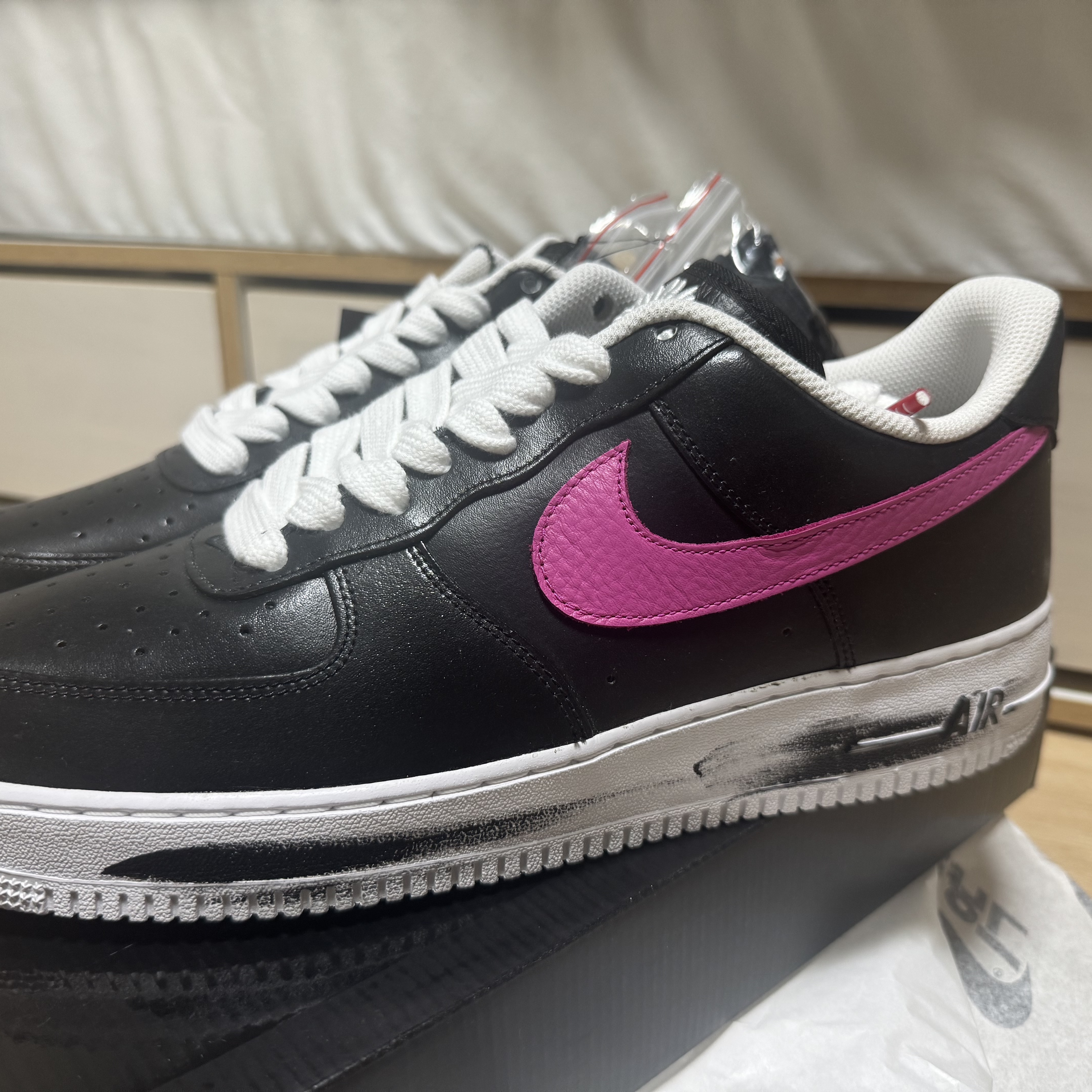 Nike x Peaceminusone Air Force 1 Low Para-Noise 3.0 Black and Multicolor 착용 스타일