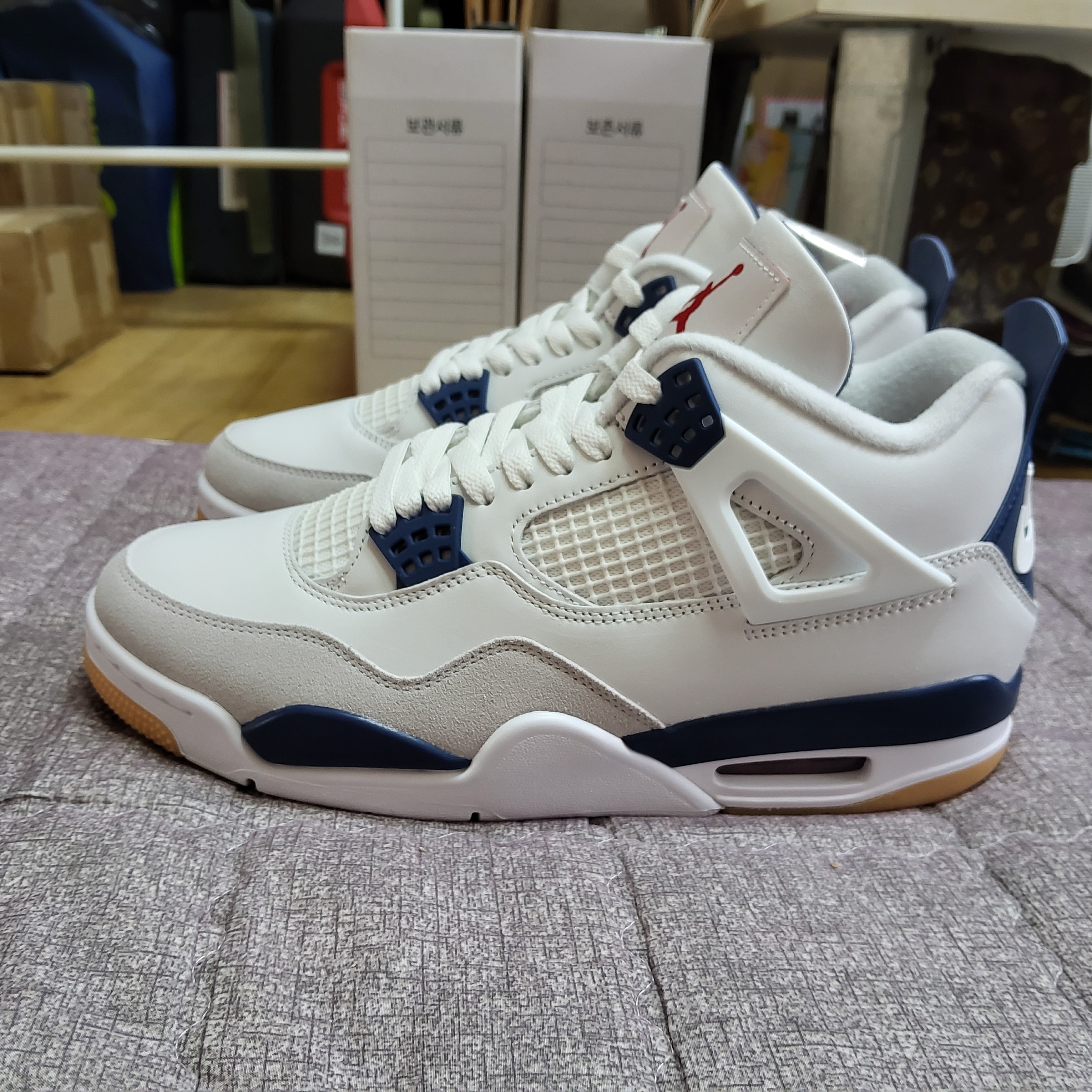 Jordan 4 x Nike SB Retro SP Navy 착용 스타일 - 1