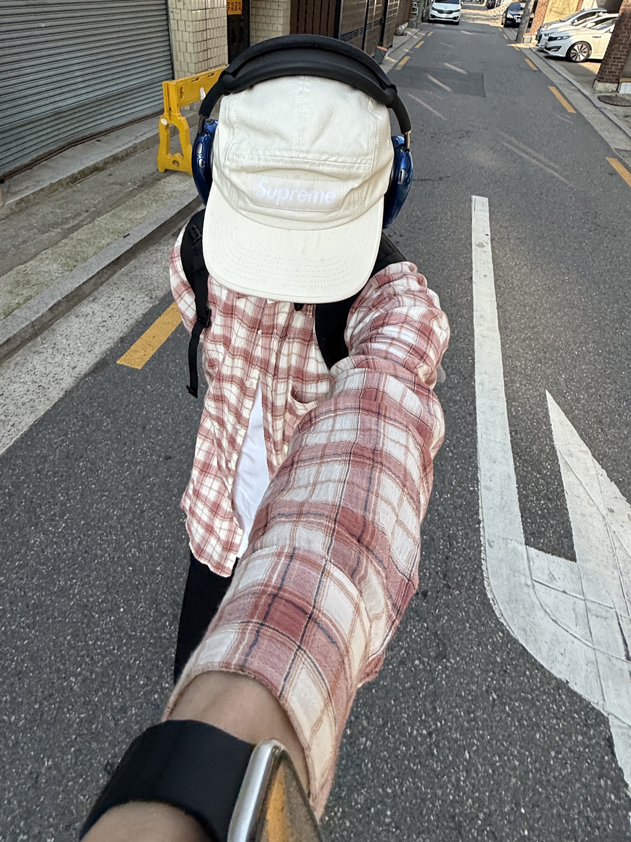 (W) Asics Gel-Kayano 14 White Midnight, IAB Studio x Ottogi Mayonnaise 50th Anniversary T-Shirt White 착용 스타일 - 8