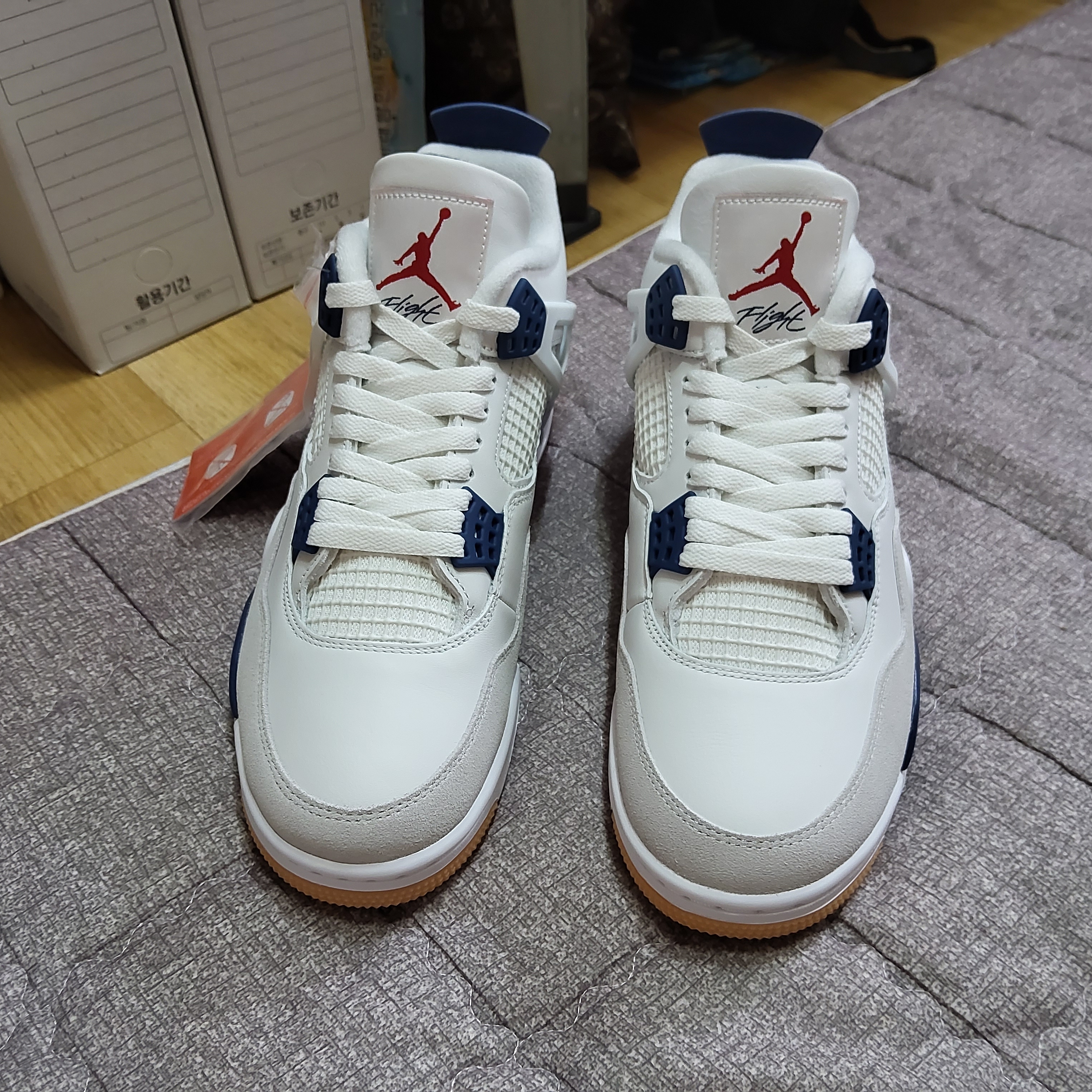 Jordan 4 x Nike SB Retro SP Navy 착용 스타일 - 2