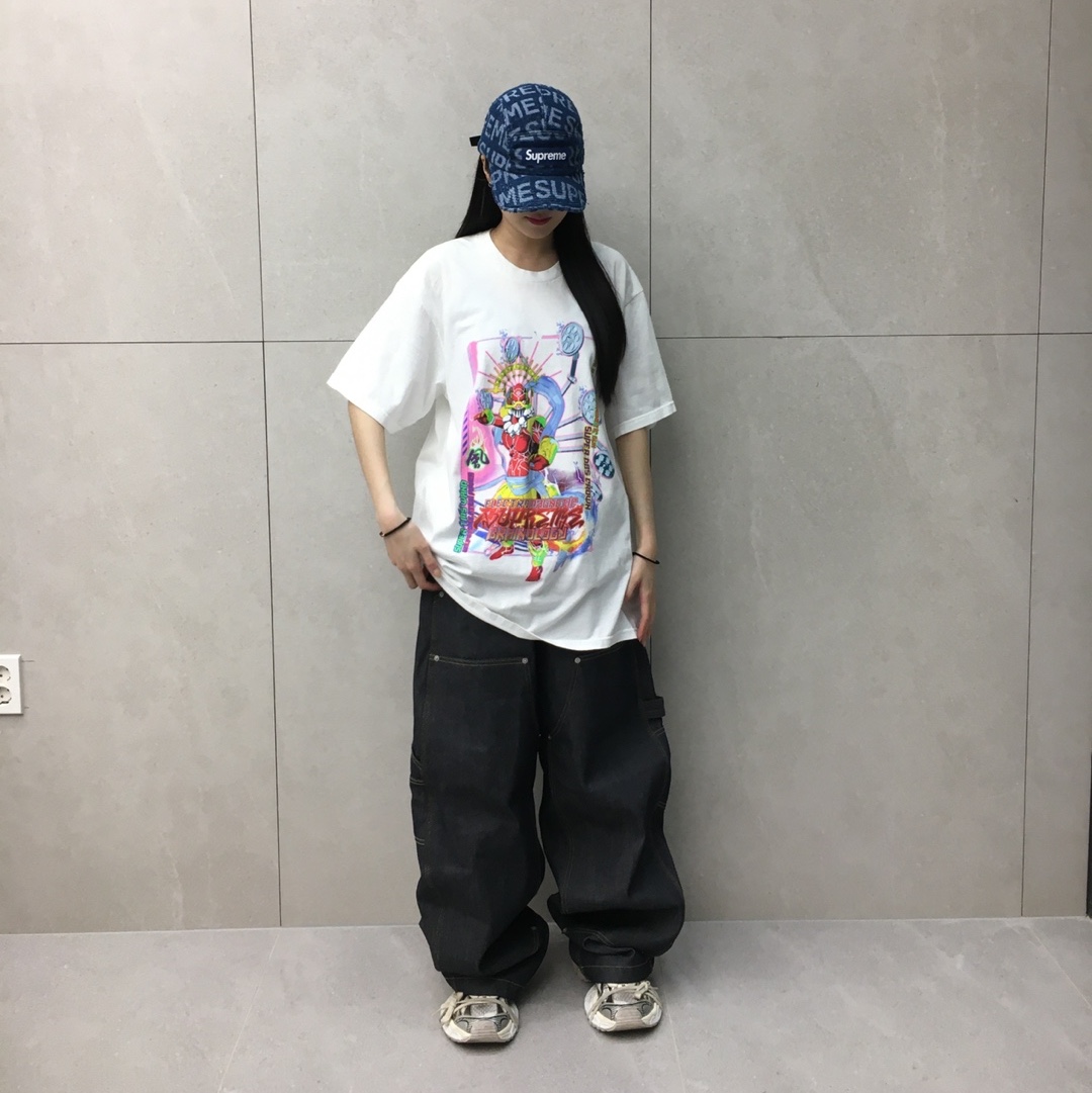 Supreme Electromagnetic T-Shirt White - 24SS, Supreme Terry Spellout Camp Cap Blue - 22SS 착용 스타일 - 5