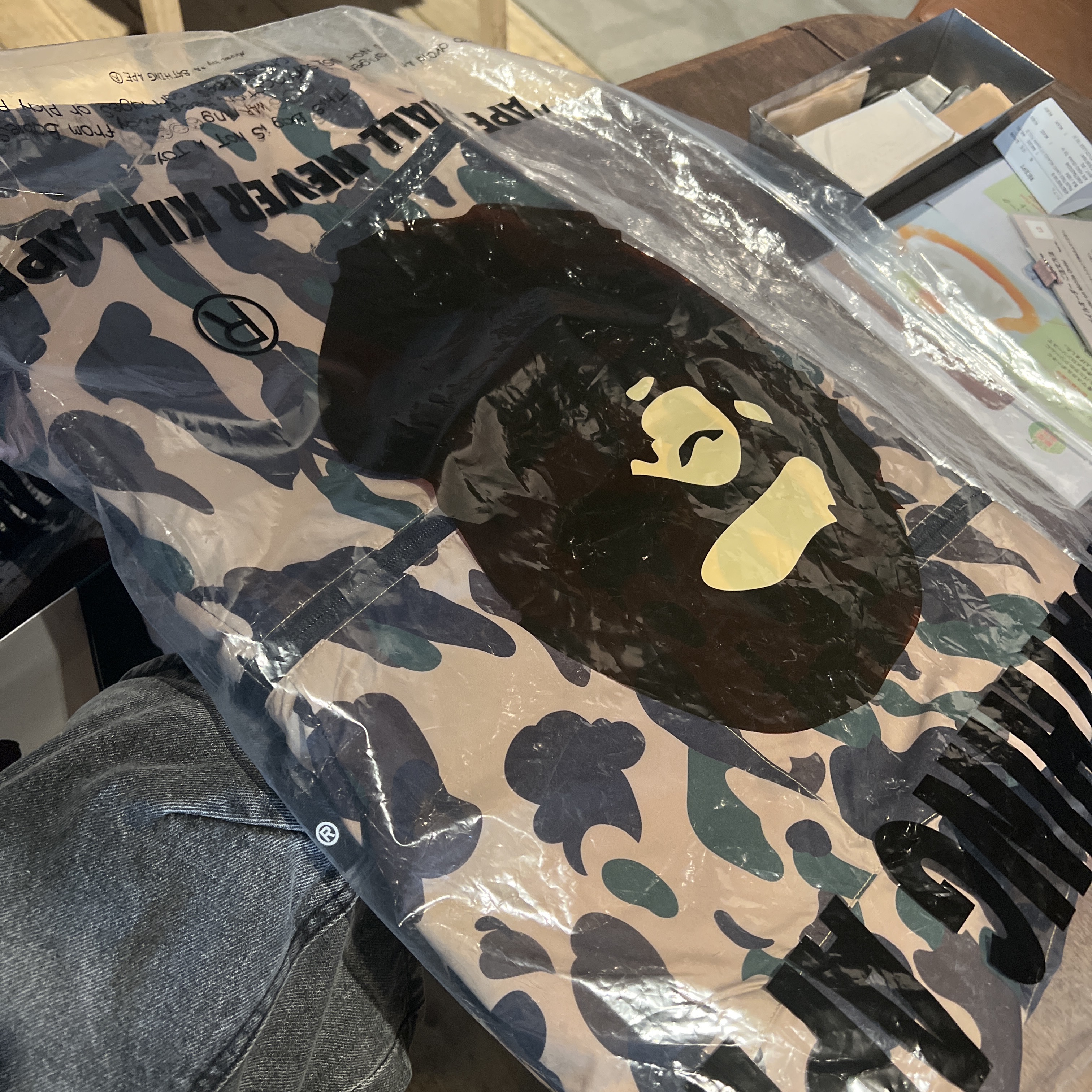 BAPE 1st Camo Shark Hoodie Jacket Yellow 착용 스타일