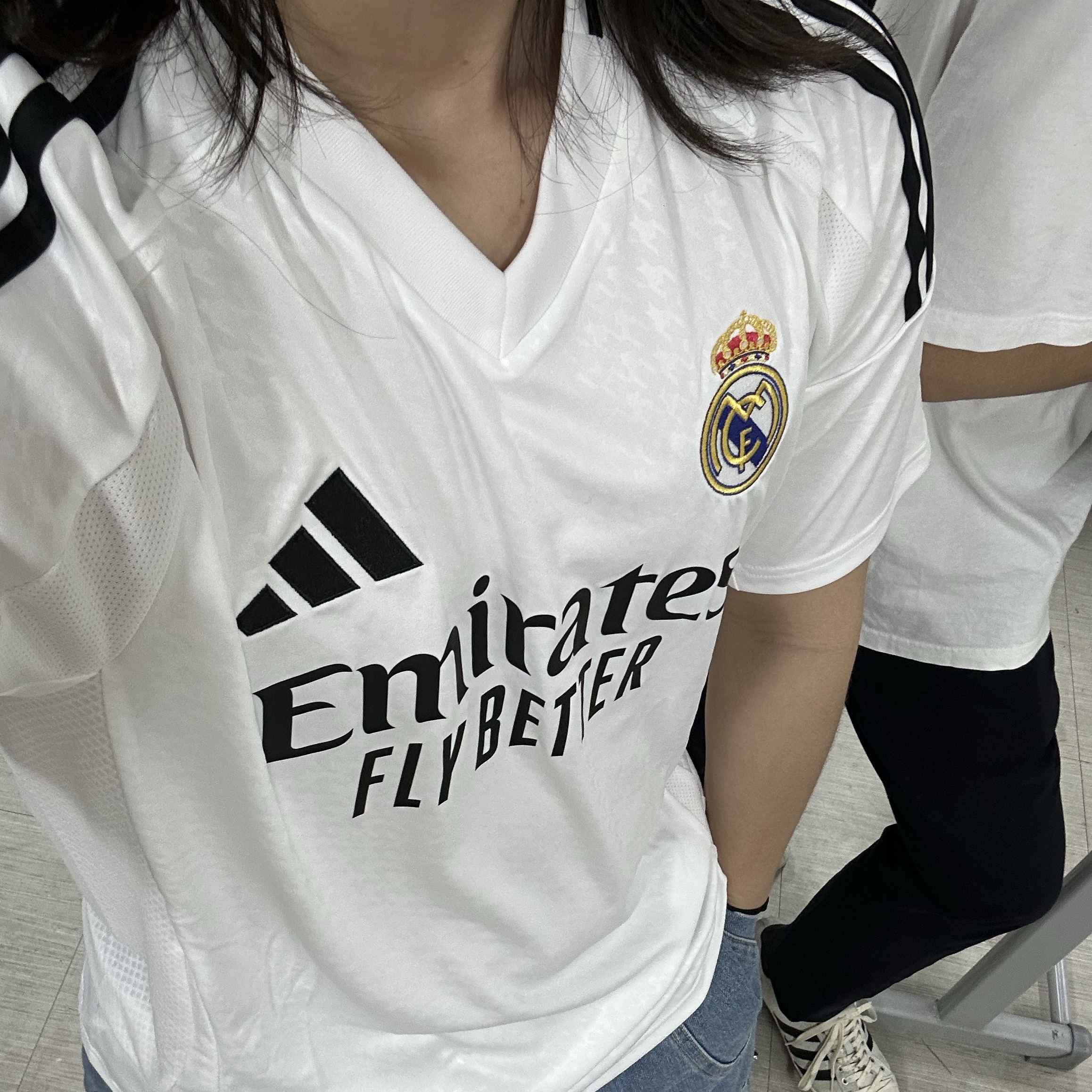 Adidas Real Madrid 2024/25 Home Jersey White - KR Sizing (Non Marking Ver.) 착용 스타일