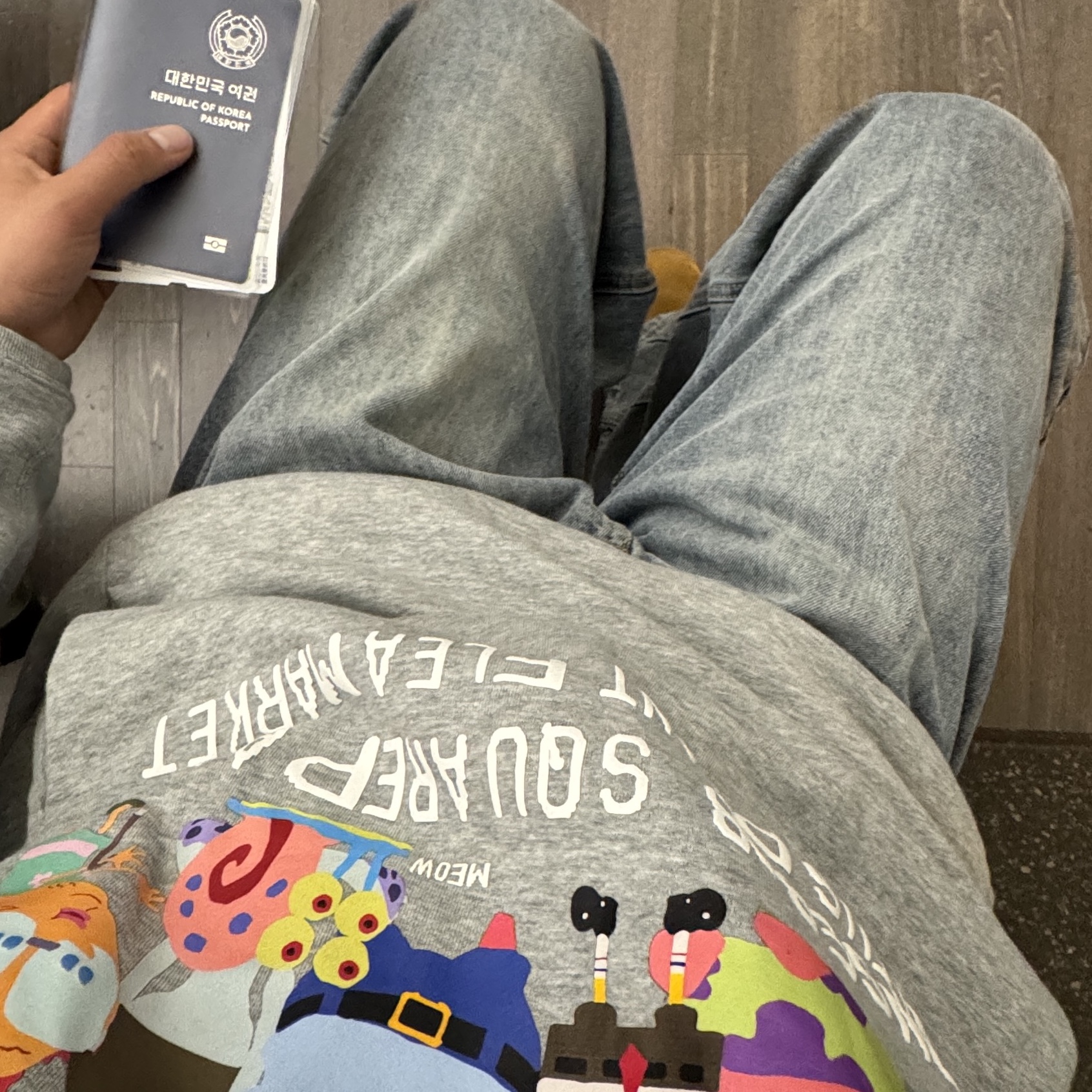 Uniqlo UT x CPFM x SpongeBob Sweat Pull Parka A Gray - KR, Uniqlo UT x CPFM x SpongeBob Plush Toy SpongeBob 착용 스타일 - 2
