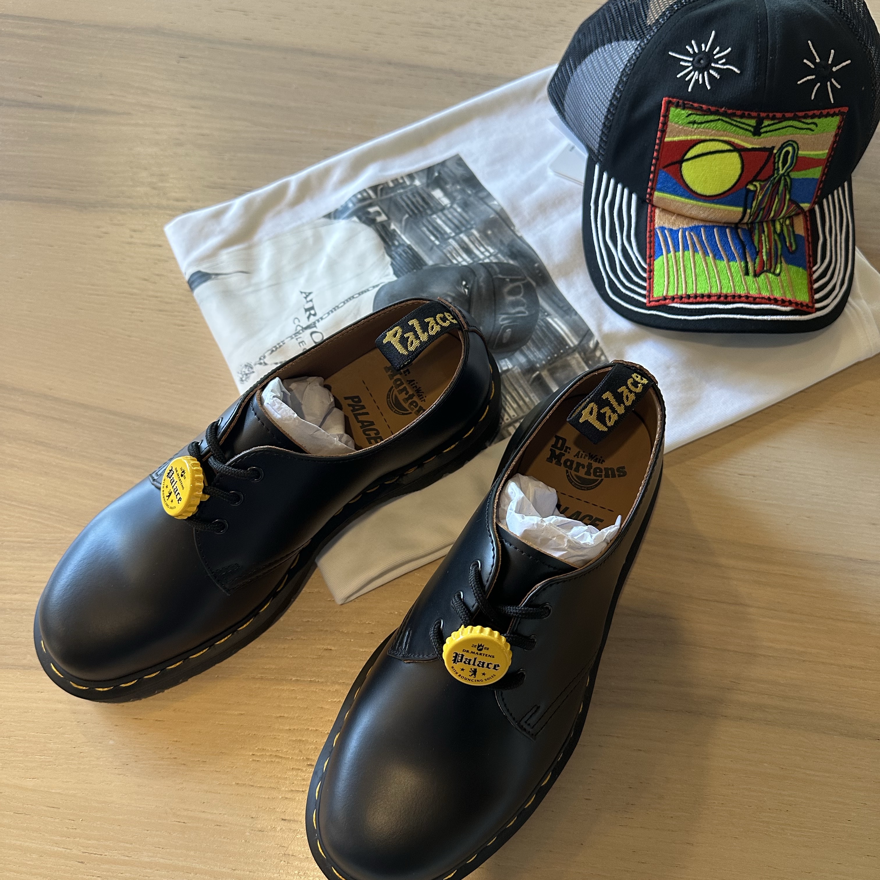 Dr. Martens x Palace 1461 Black 착용 스타일