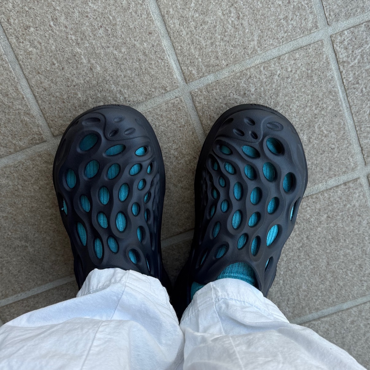 [1TRL] Merrell Women Hydro Next Gen Moc SE Triple Black - 25SS 착용 스타일 - 1
