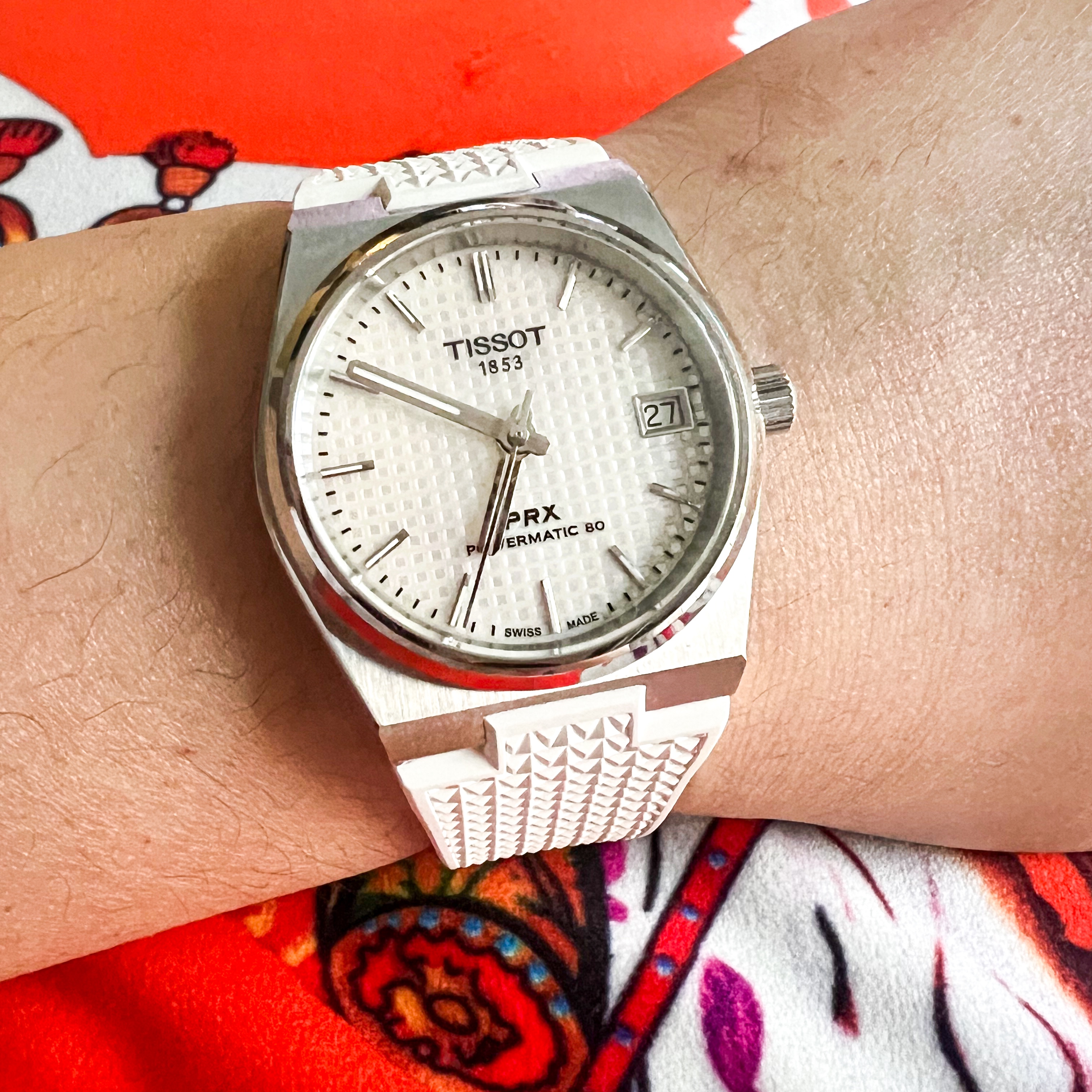 Tissot PRX Powermatic 80 35mm Steel Mother of Pearl 착용 스타일 - 2