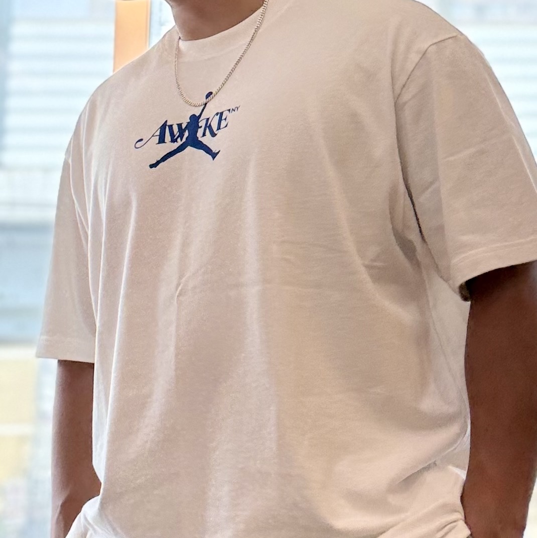 Jordan x Awake NY T-Shirts Sail (FV9913-133) 착용 스타일