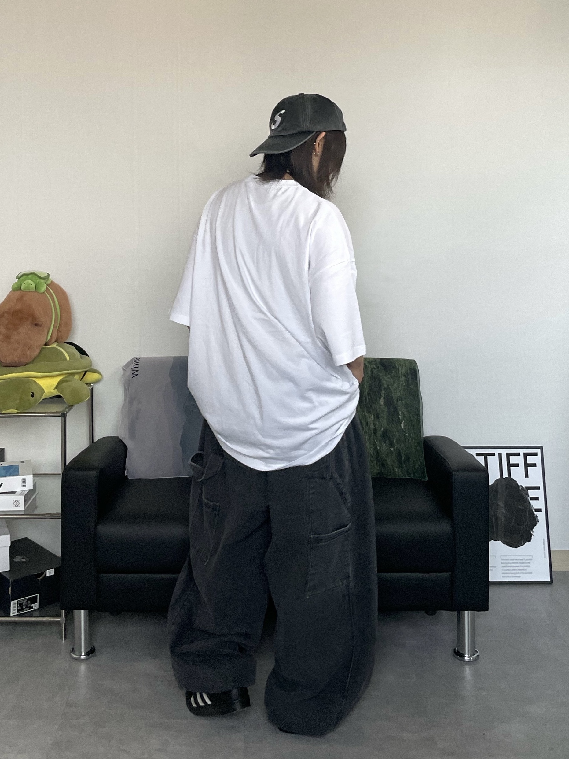 Our Legacy Ladon Leather Keychain Black, Supreme Pigment Canvas S Logo 6-Panel Black - 23SS 착용 스타일 - 5