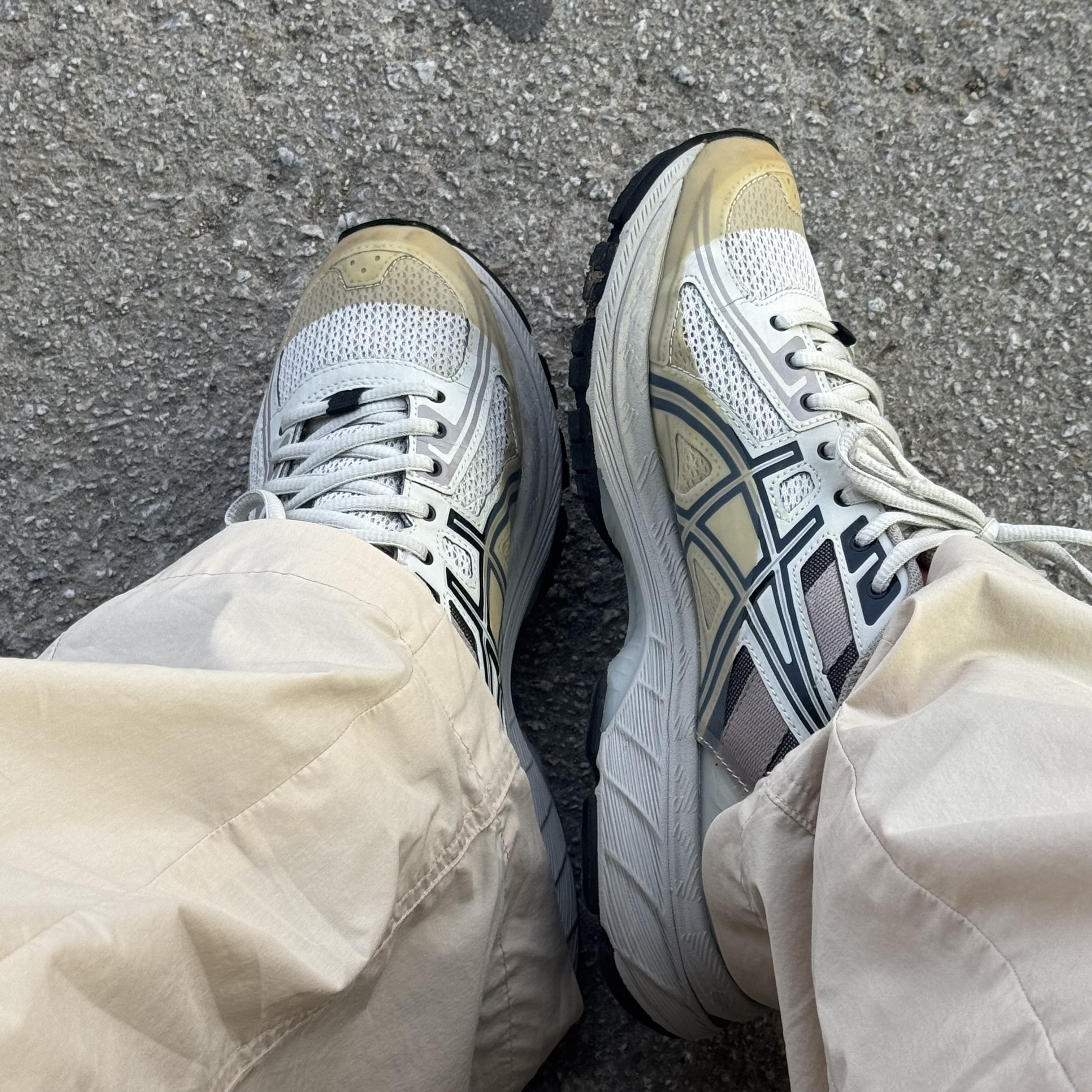 Asics x Kiko Kostadinov Gel-Burz 1 Grey 착용 스타일 - 2