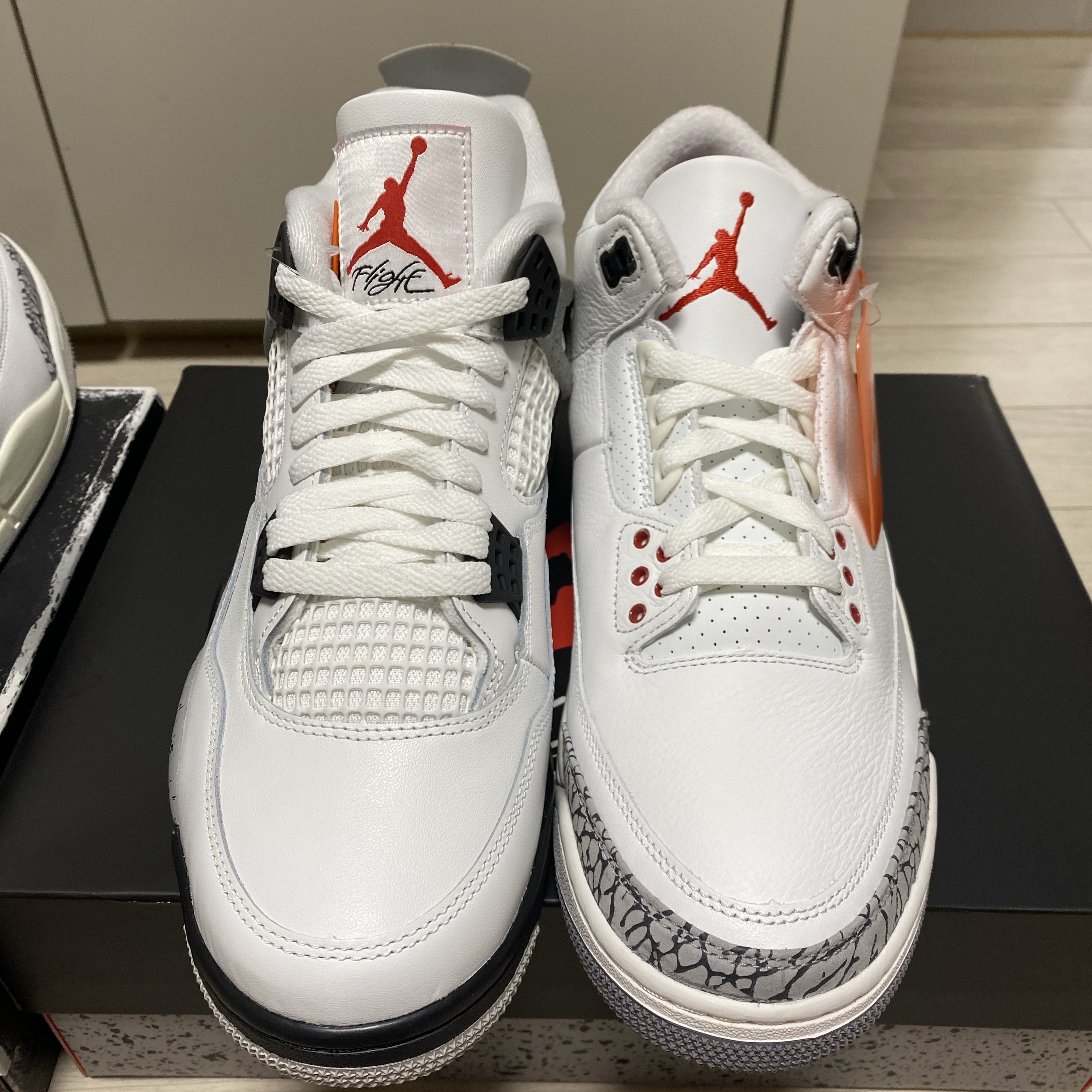 Jordan 4 Retro OG White Cement 2025, Jordan 3 Retro White Cement Reimagined 착용 스타일 - 4