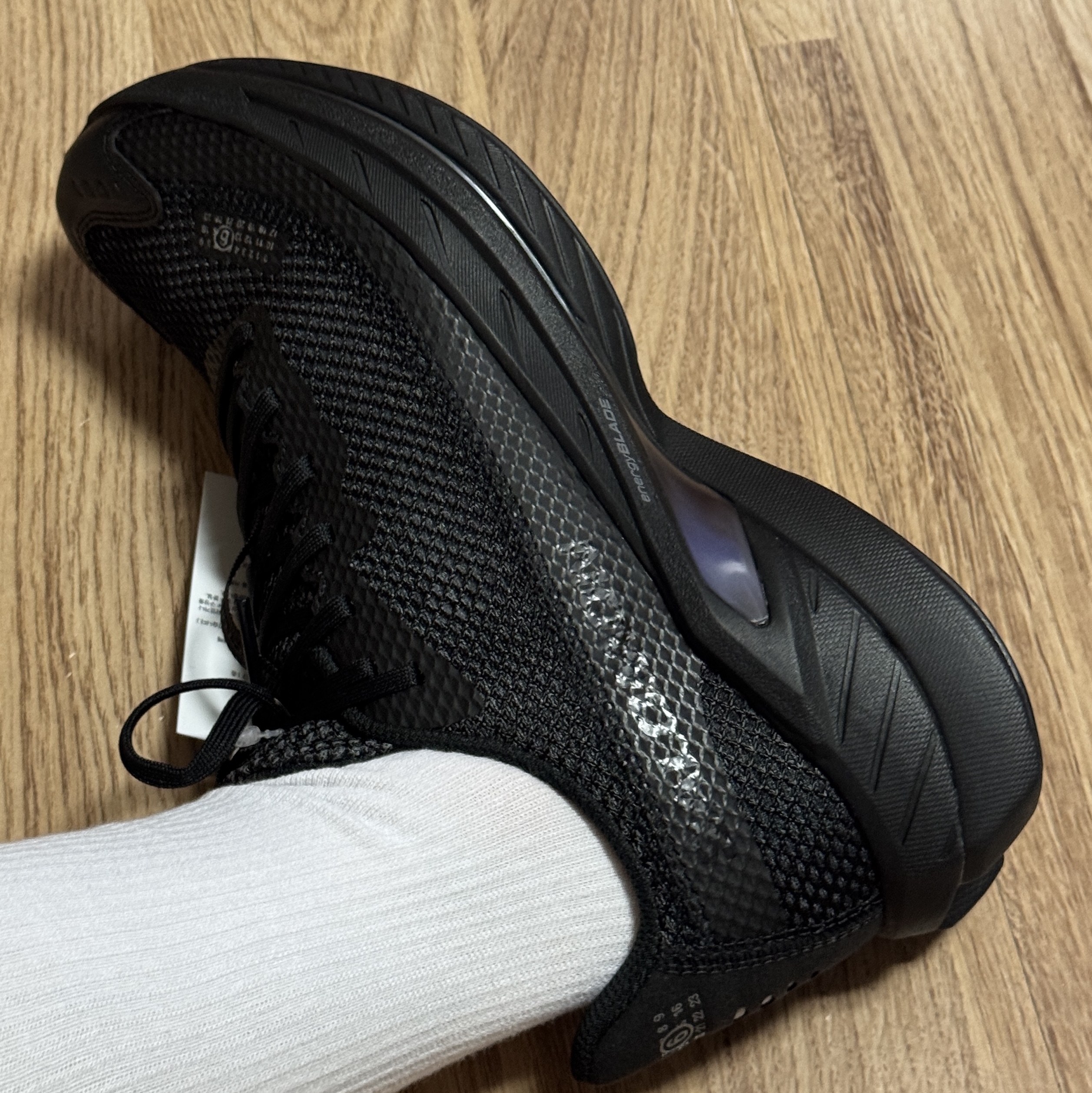 Salomon x MM6 Maison Margiela Spectur 2 Black Pewter 착용 스타일 - 6
