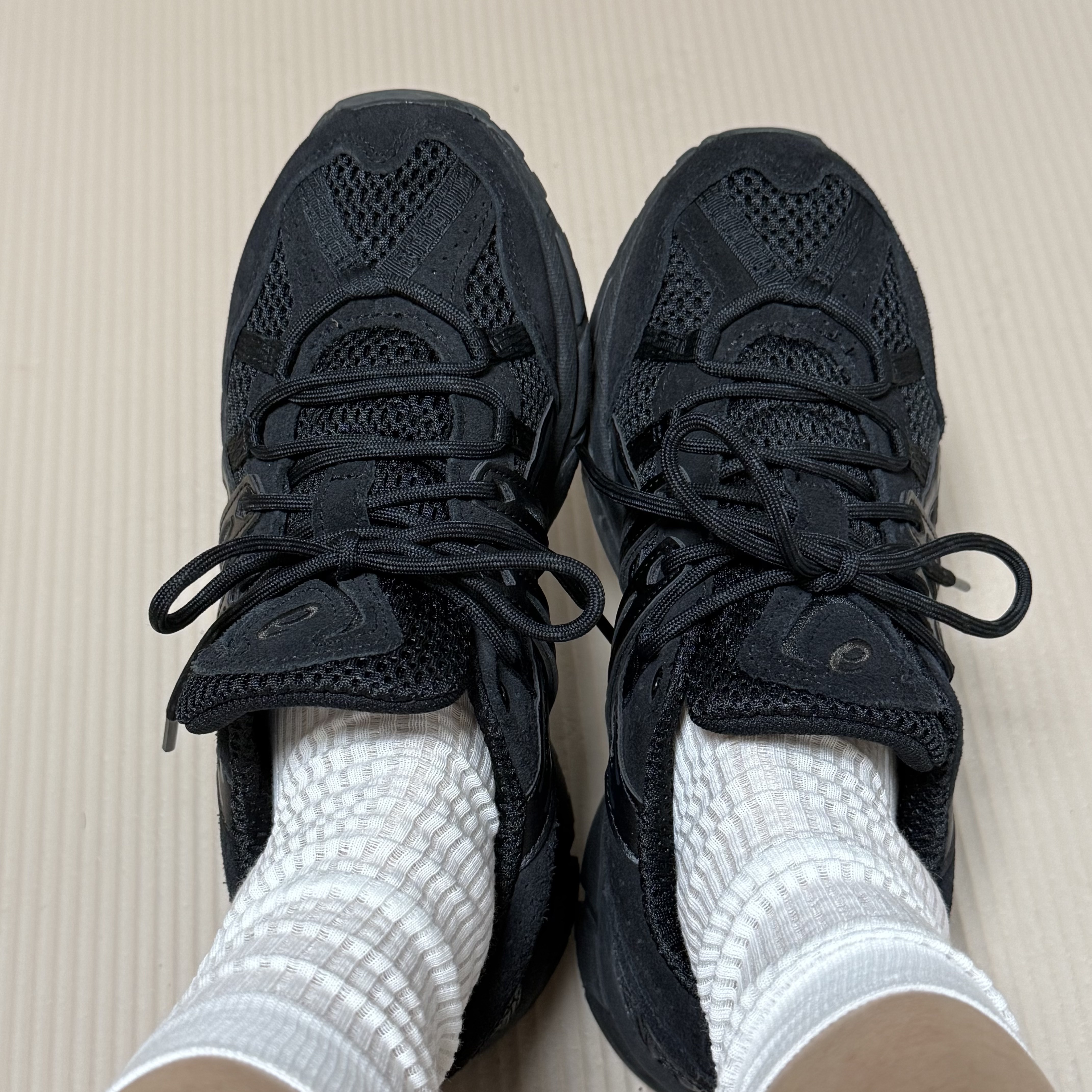 Asics Gel-Sonoma 15-50 Black 착용 스타일 - 1