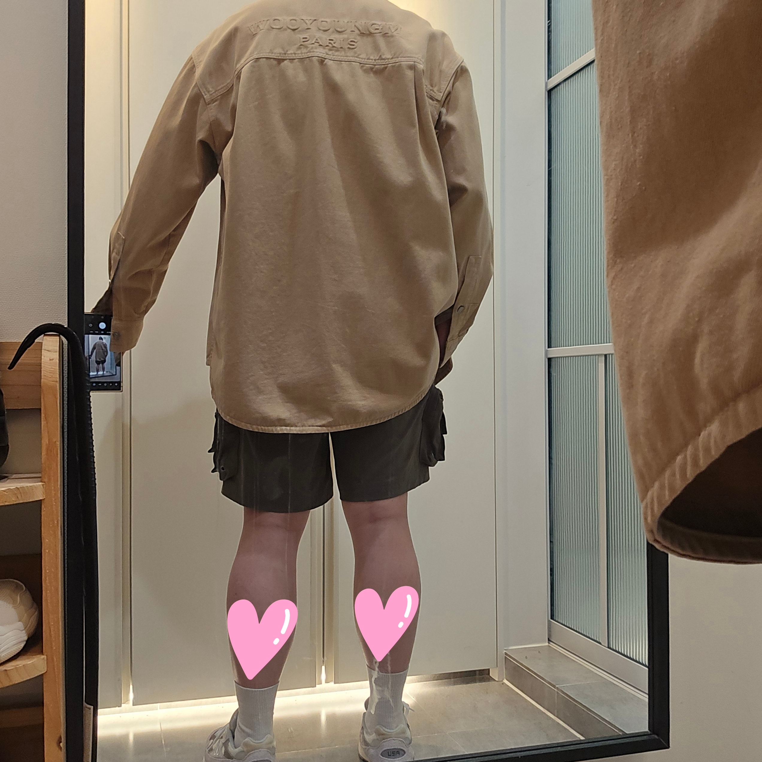 Wooyoungmi Cotton Back Logo Shirt Camel - 22FW, New Balance 992 Made in USA Moonrock Mushroom 착용 스타일 - 1