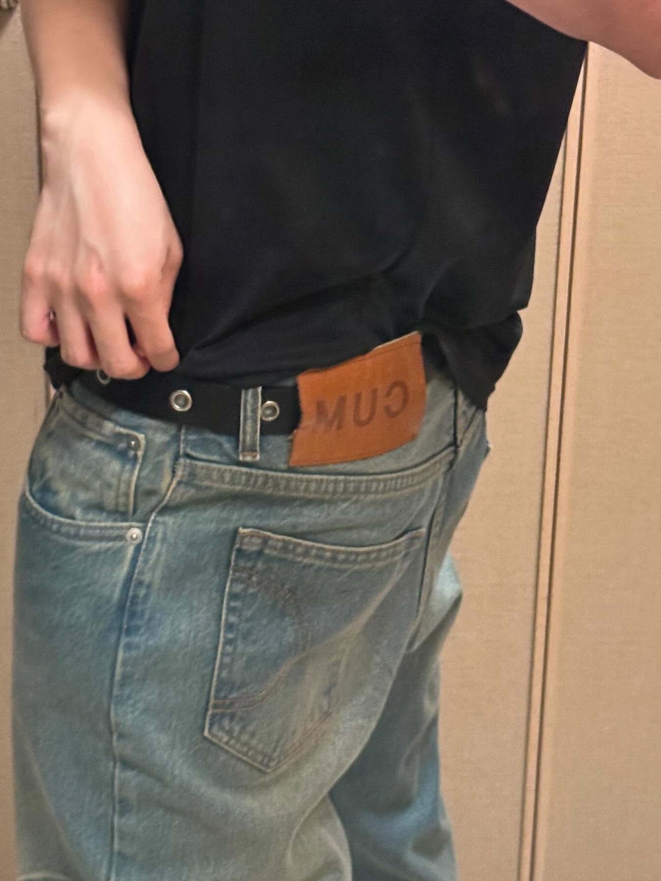 Edward Cuming Denim Circle Window Jean Light Blue Wash - 25SS 착용 스타일 - 1