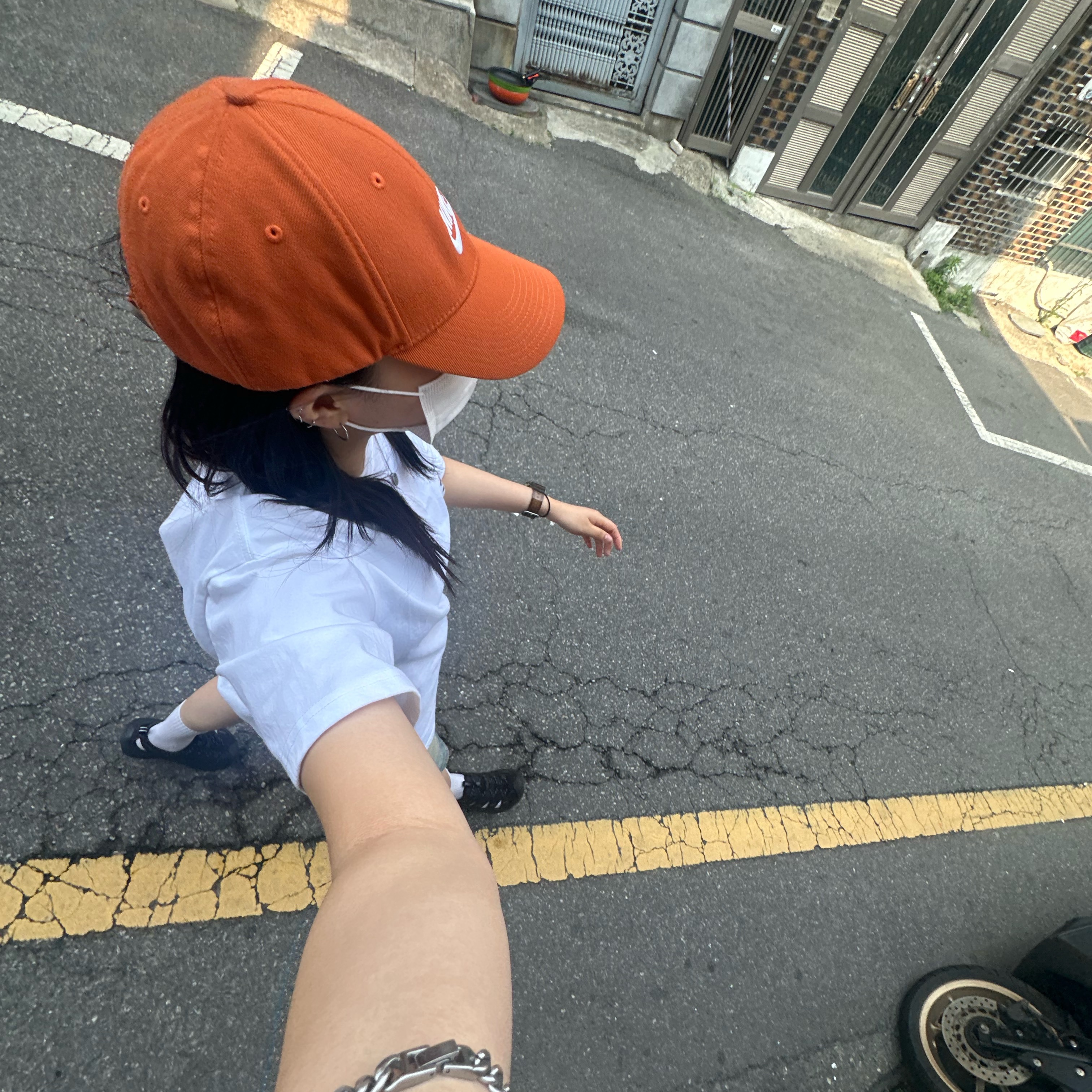 Hoka Hopara Black Castle Rock, Nike Club Unstructured Futura Washed Cap Campfire Orange 착용 스타일 - 2