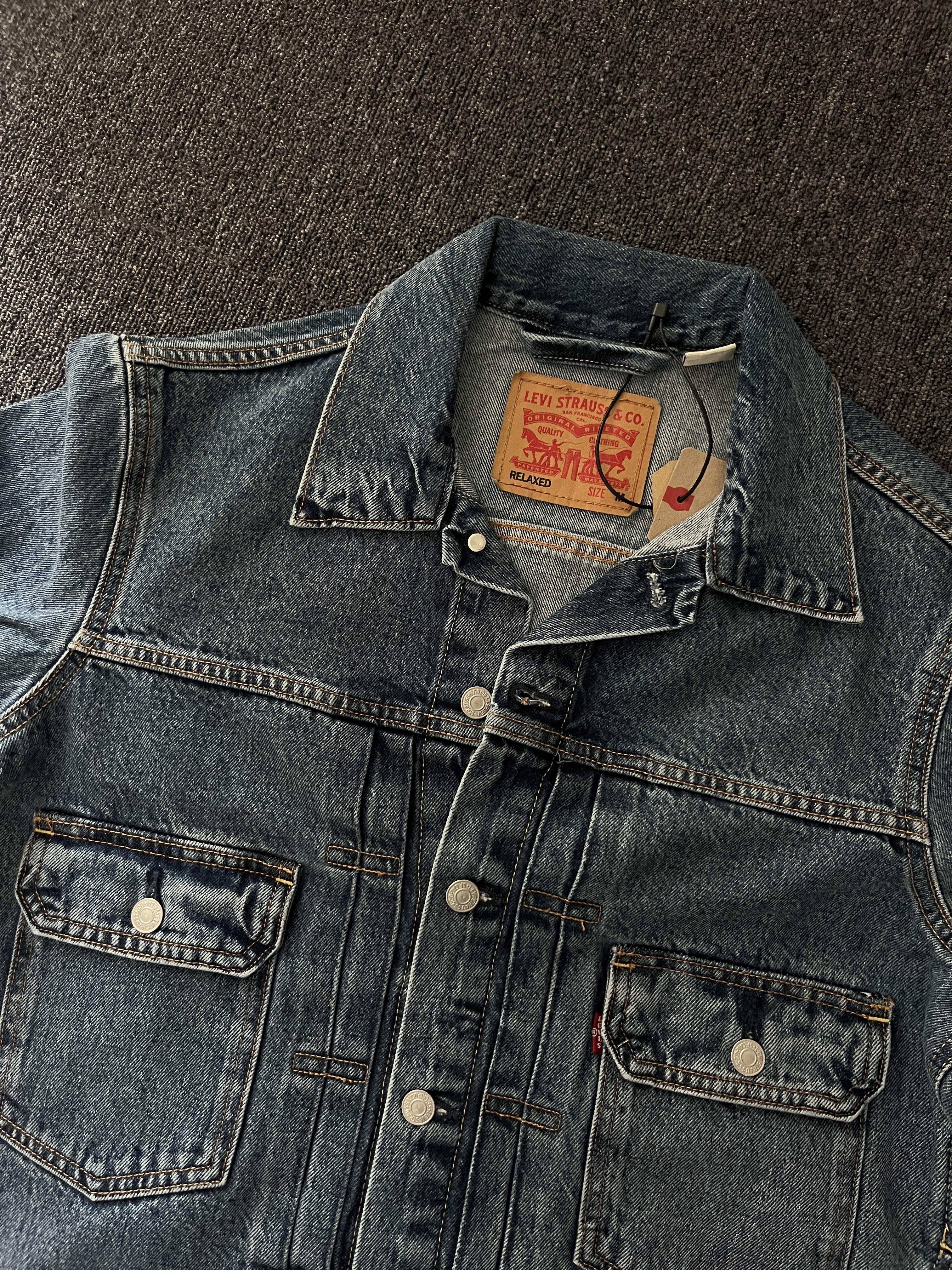 Levi's Levi's TYPE II Trucker Jacket Black 착용 스타일 - 2