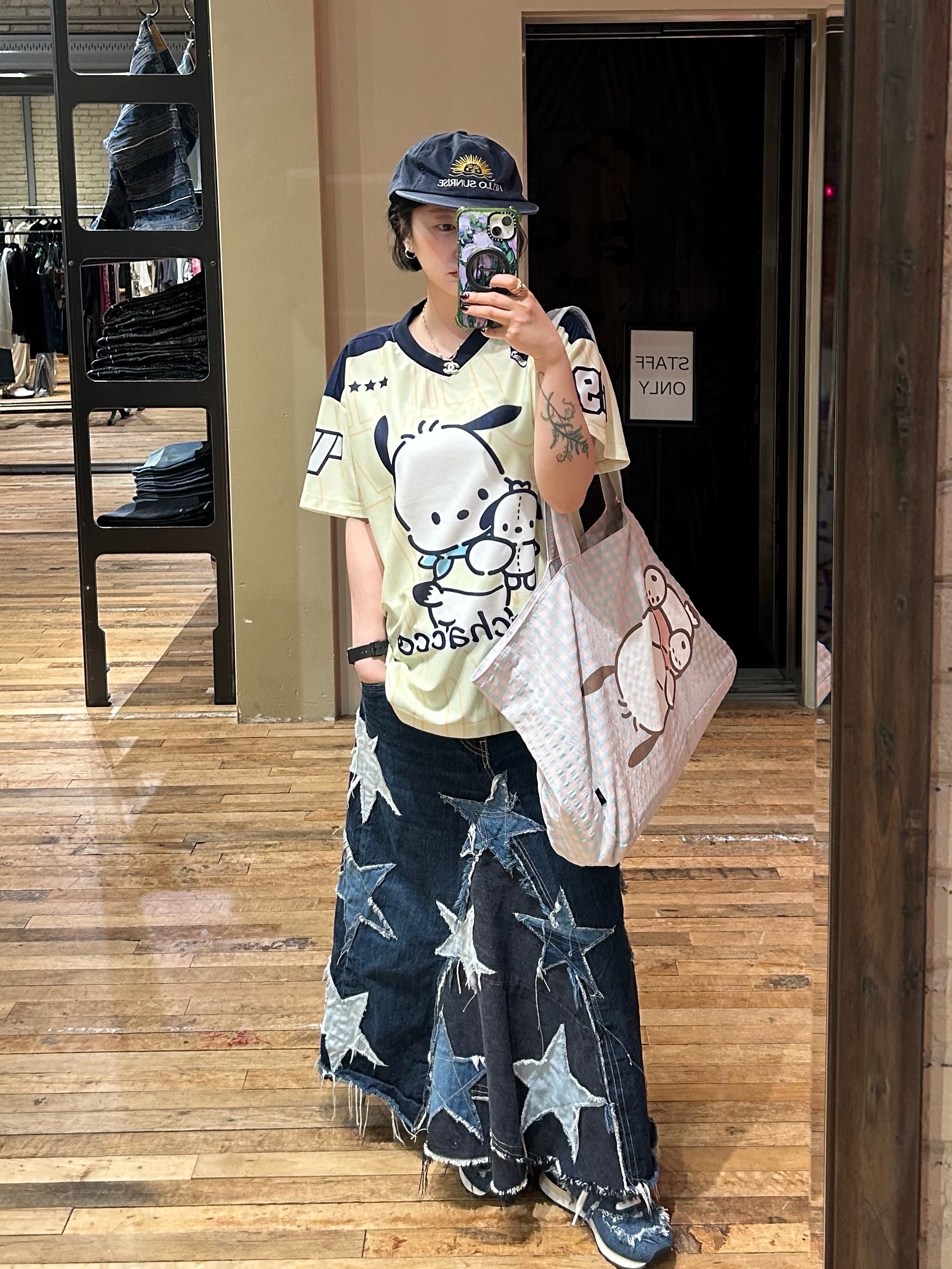 (W) New Balance x Miu Miu 574 Denim, Hello Sunrise Washed HS Arch Logo 6Panel Cap Navy & Orange 착용 스타일 - 1