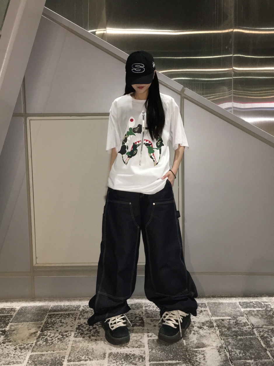 Stussy Chenille S Low Pro Cap Black, ERL Vamp Skate Shoe Pirate Black 착용 스타일 - 1