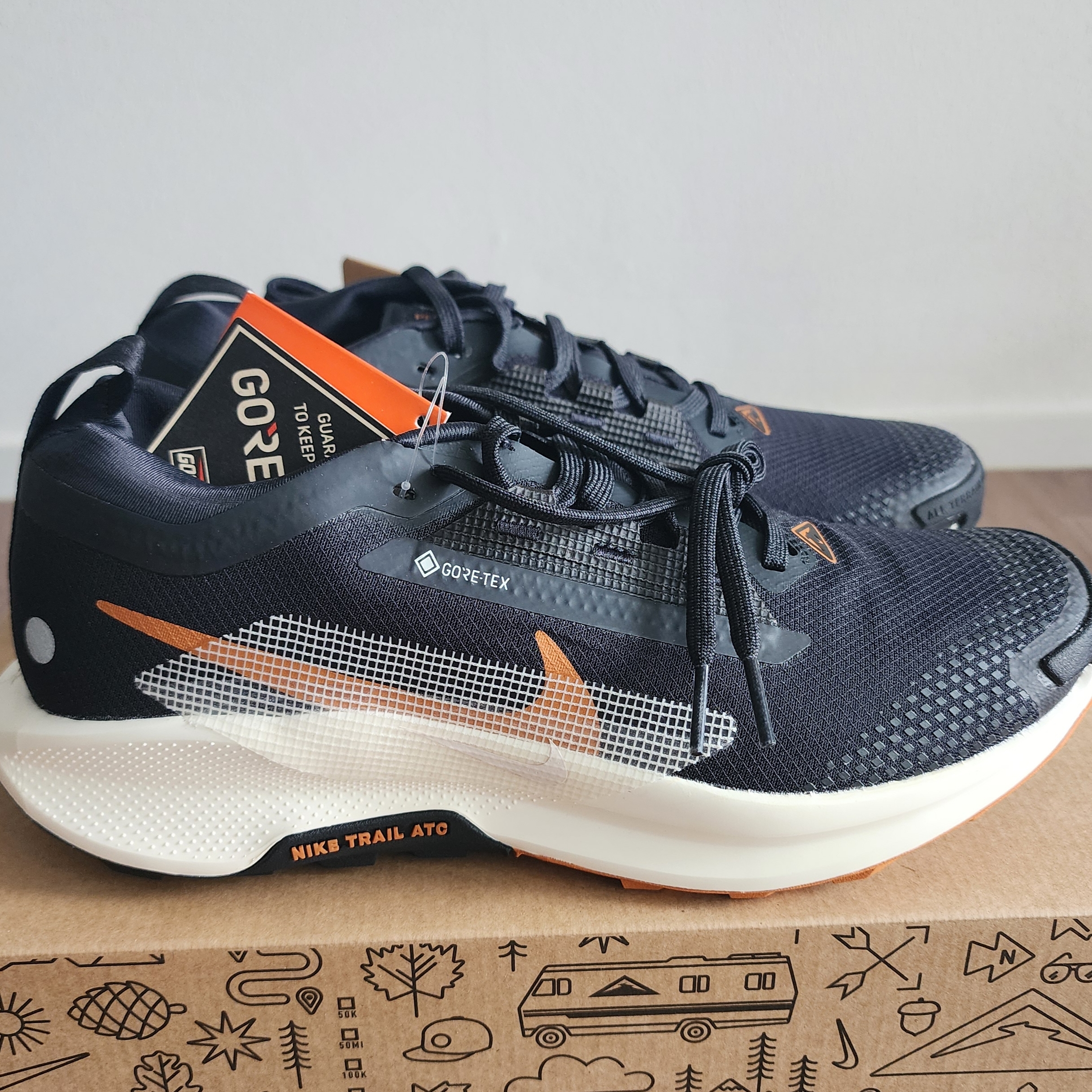 Nike Pegasus Trail 5 Gore-Tex Off Noir Black 착용 스타일 - 2