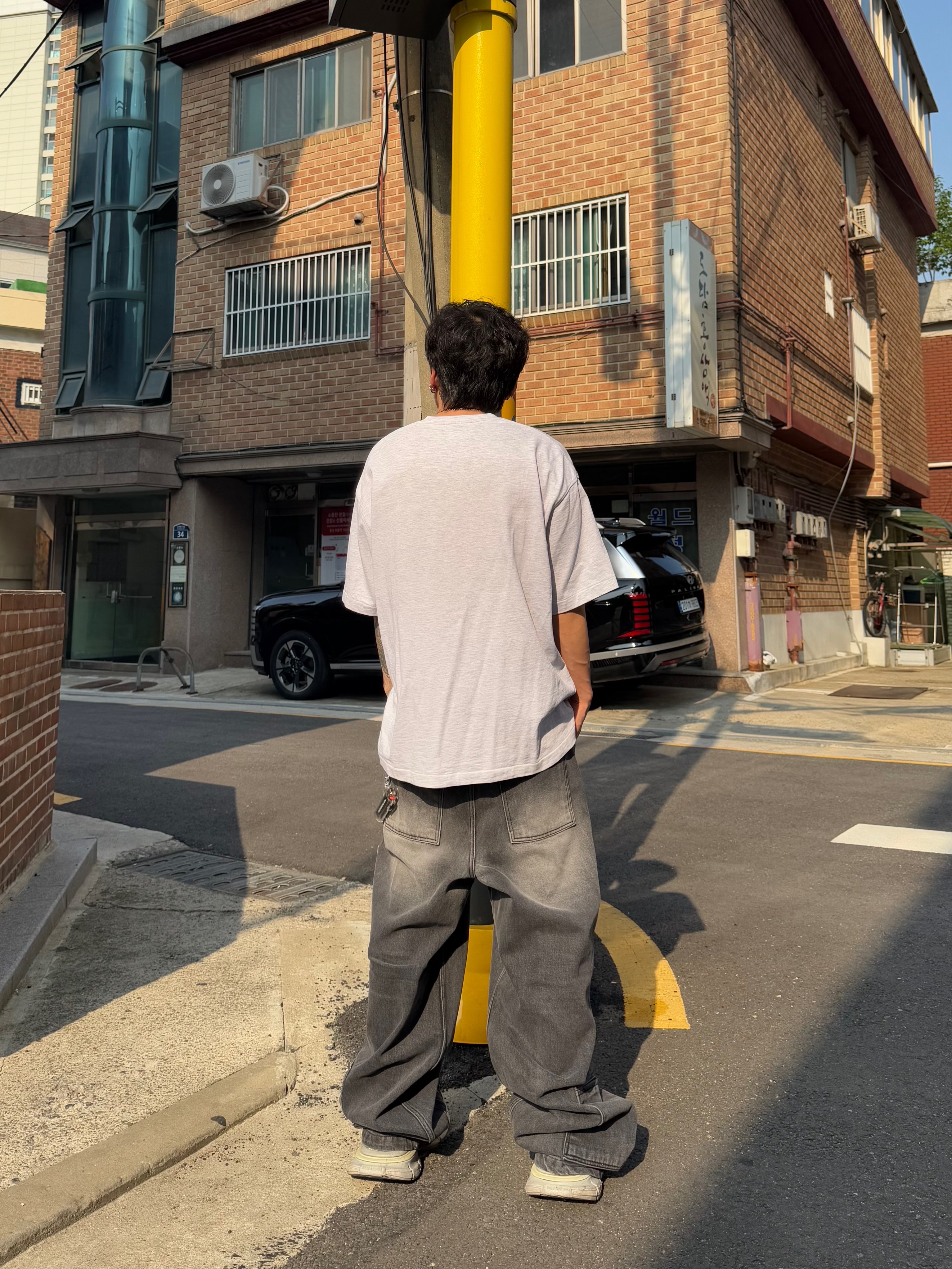 Balenciaga 3XL Sneakers Light Beige 착용 스타일 - 6