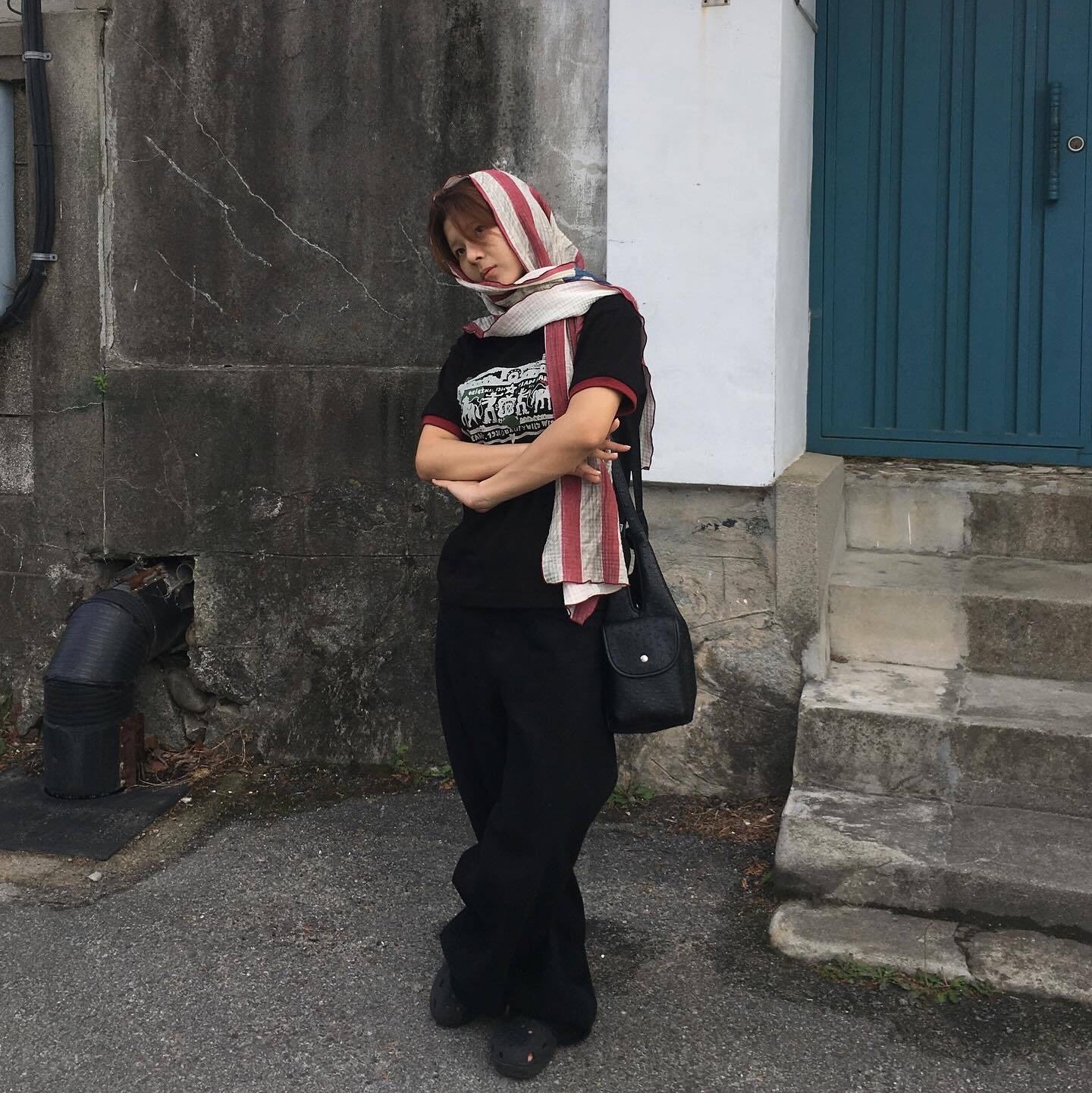 [KREAM 단독] Thevinylhouse Cowboy Pictogram Ringer Tee Black 착용 스타일