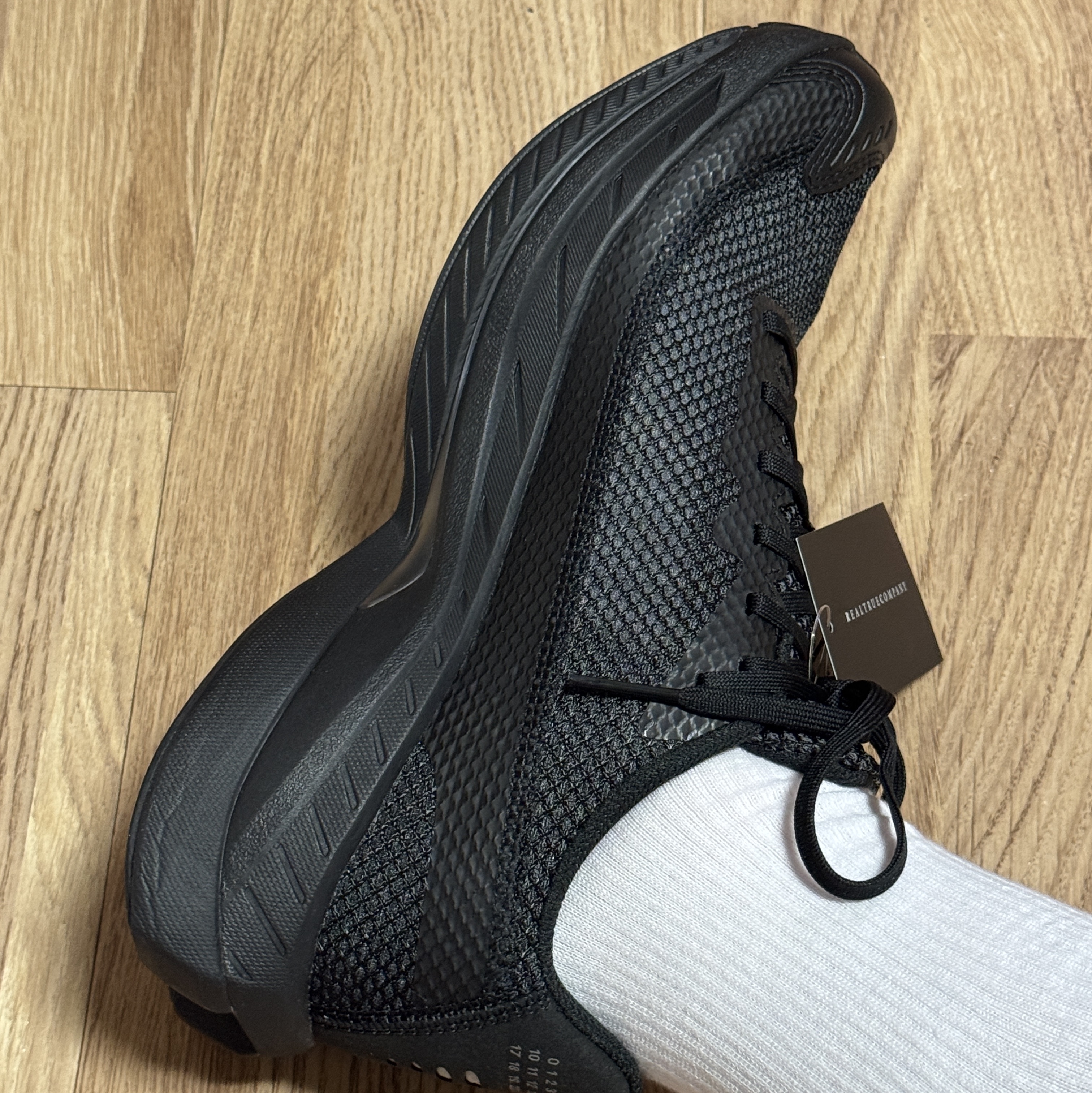 Salomon x MM6 Maison Margiela Spectur 2 Black Pewter 착용 스타일 - 7