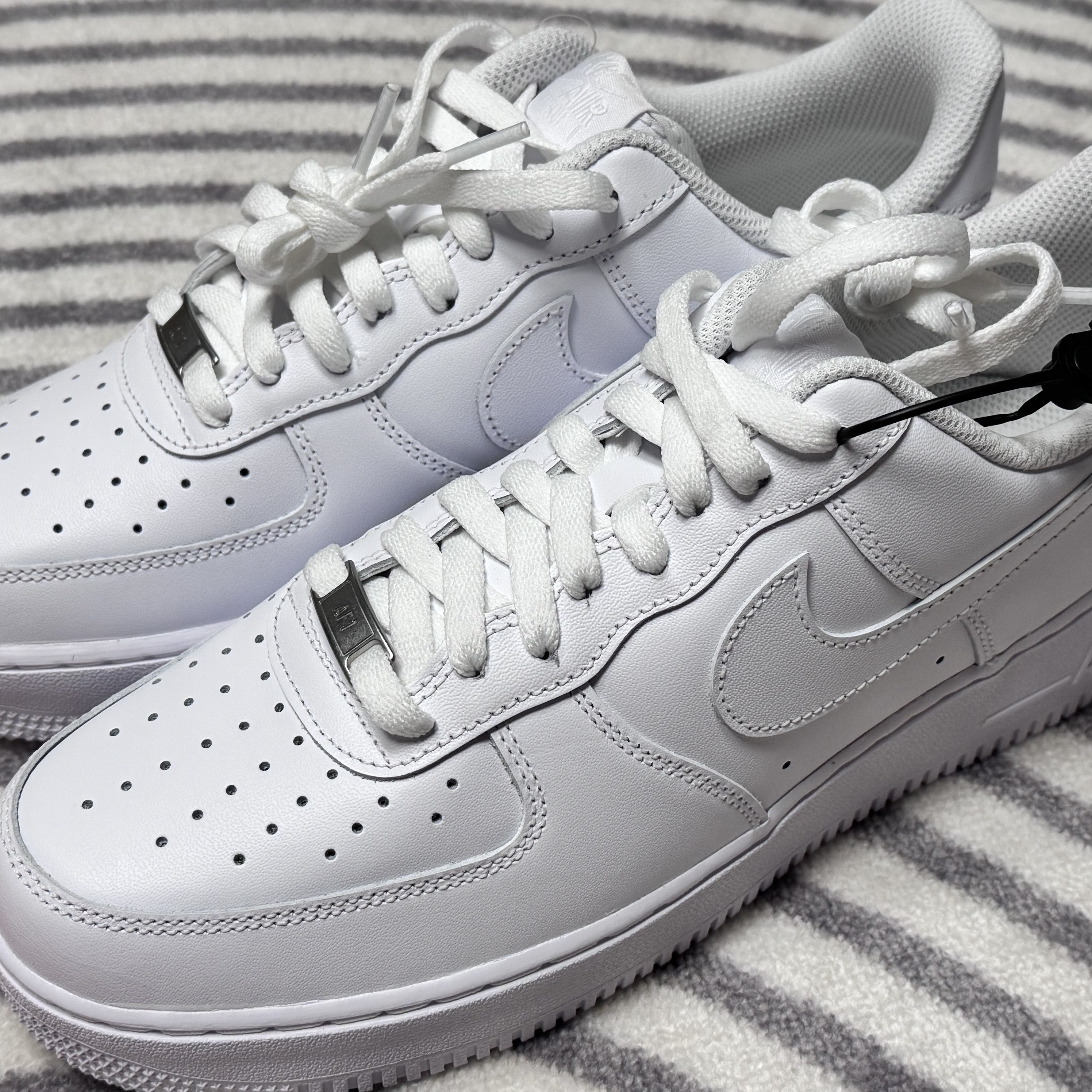 Nike Air Force 1 '07 Low White 착용 스타일