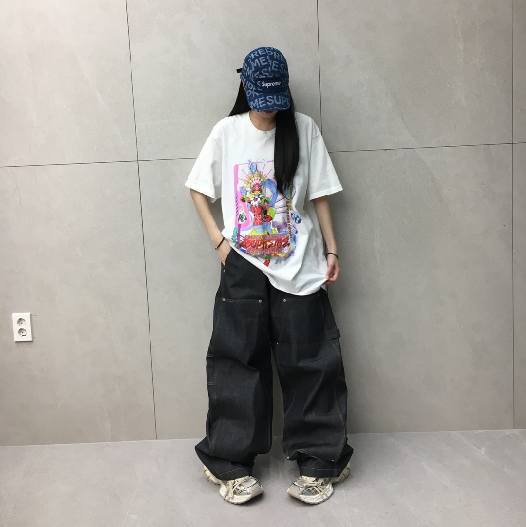 Supreme Electromagnetic T-Shirt White - 24SS, Supreme Terry Spellout Camp Cap Blue - 22SS 착용 스타일 - 4