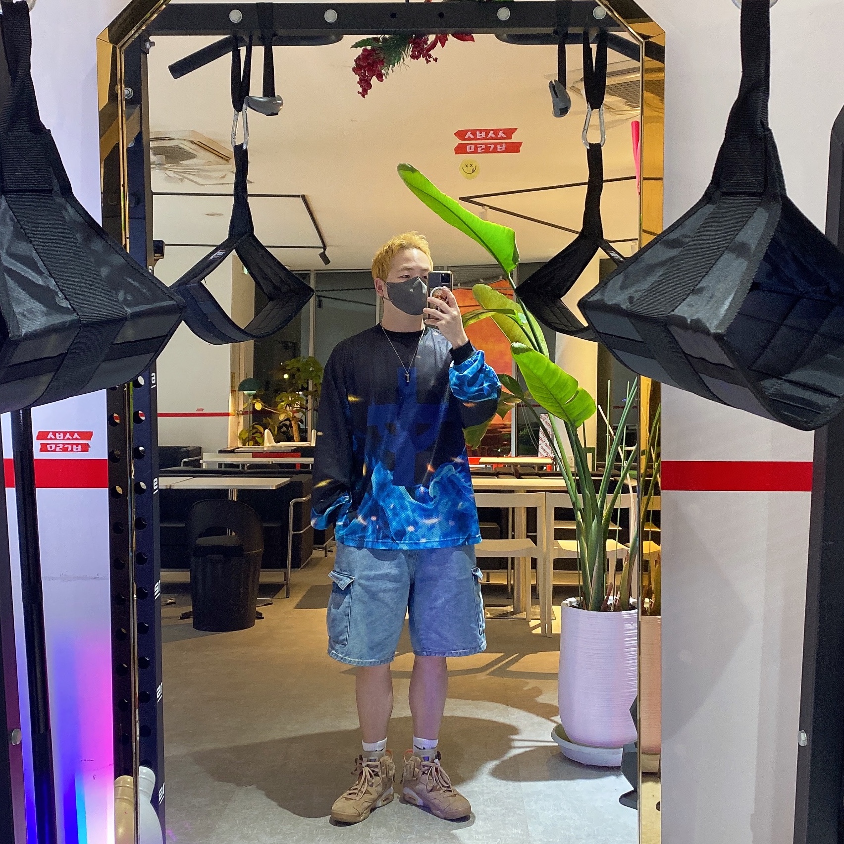 [Last-Order] True Religion x One Piece Phoenix Mesh Long Sleeve Black, Jordan 6 x Travis Scott Retro SP British Khaki 착용 스타일