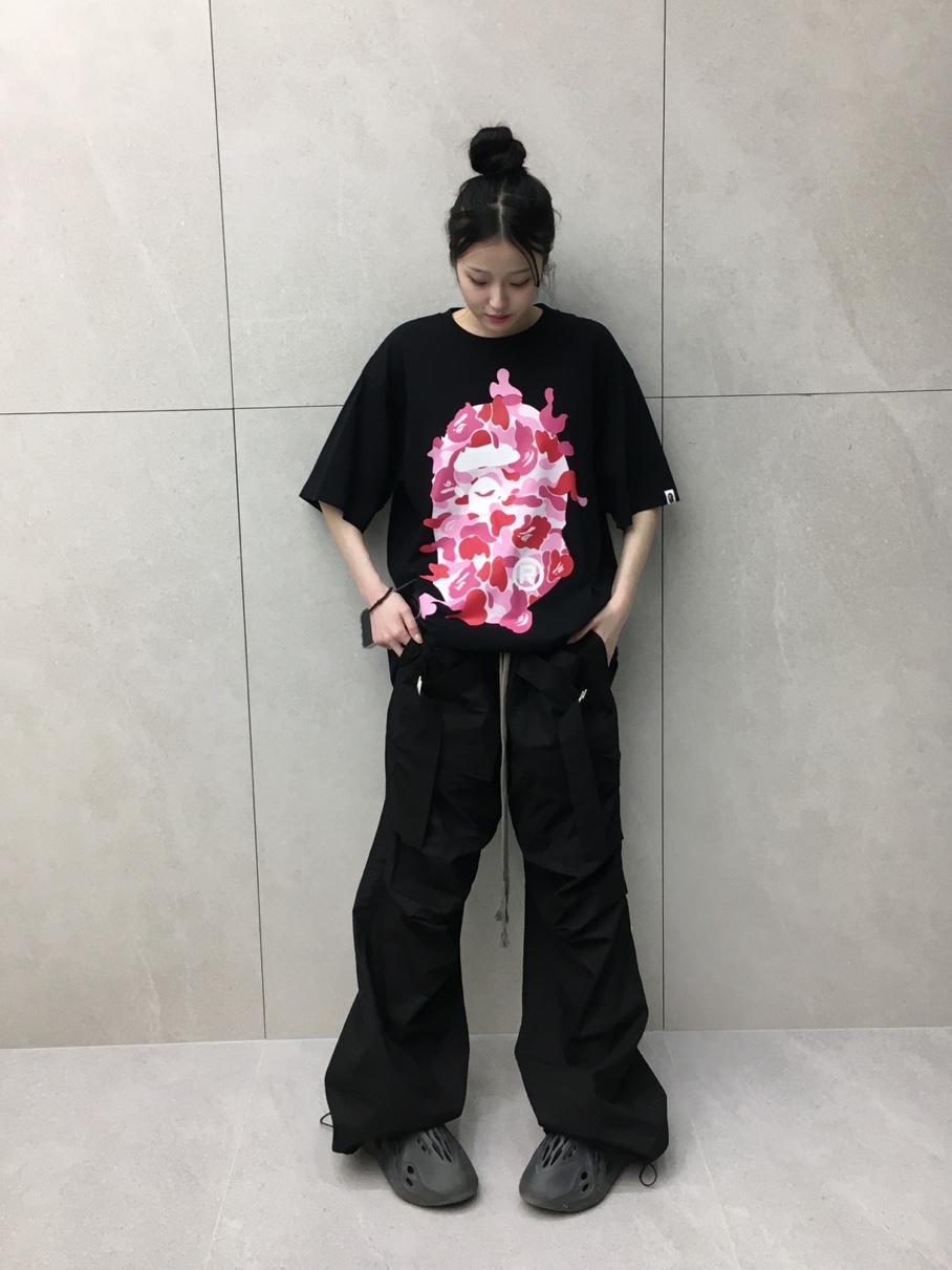 Wapworks Wide Safety Cargo Pants Black, Adidas Yeezy Foam RNNR Onyx 착용 스타일 - 2