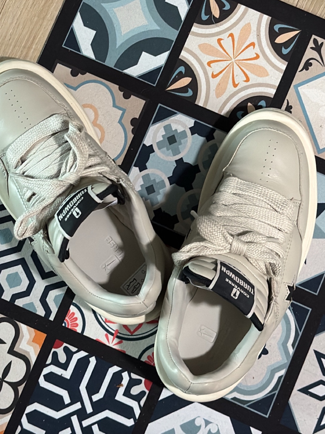 Converse x Drkshdw Turbowpn Ox Pelican 착용 스타일 - 1