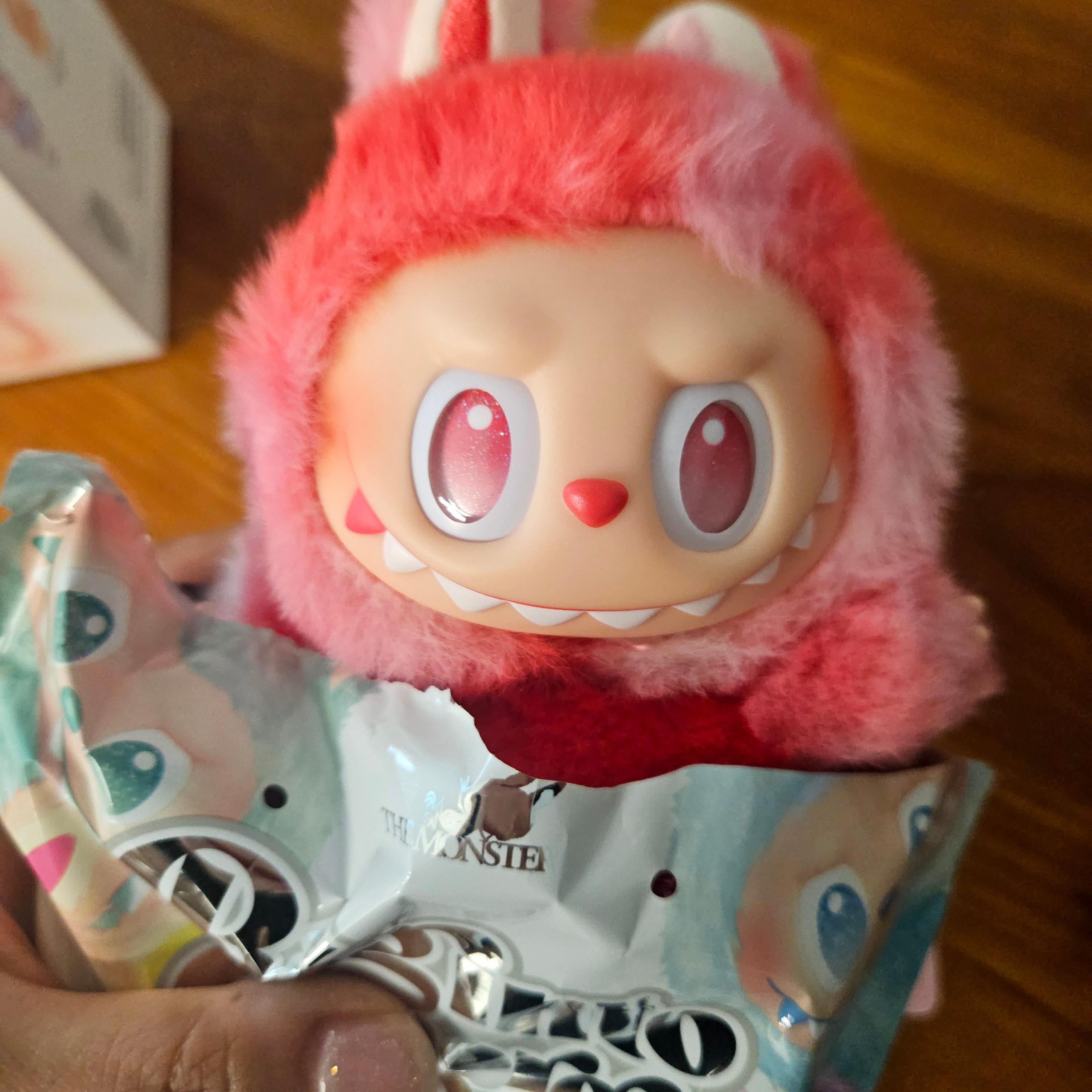 Pop Mart Labubu The Monsters Highlight Series Sealed Case (1 Blind Box) 착용 스타일 - 5
