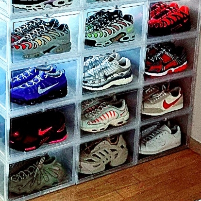 Nike Air Max Plus Drift All Day Black Bright Crimson, Nike Air Max Plus Drift Light Smoke Grey 착용 스타일