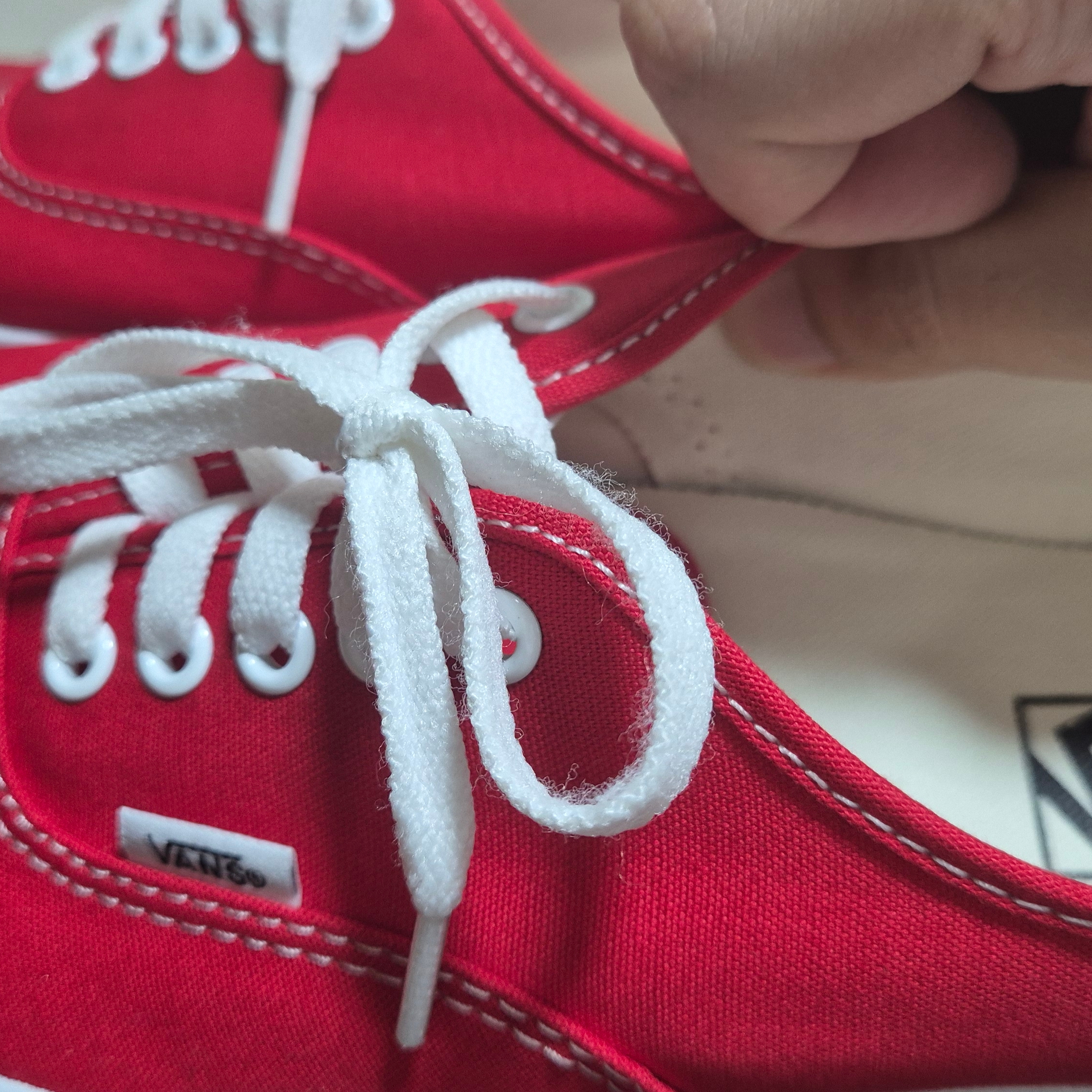 Vans Authentic Red 착용 스타일