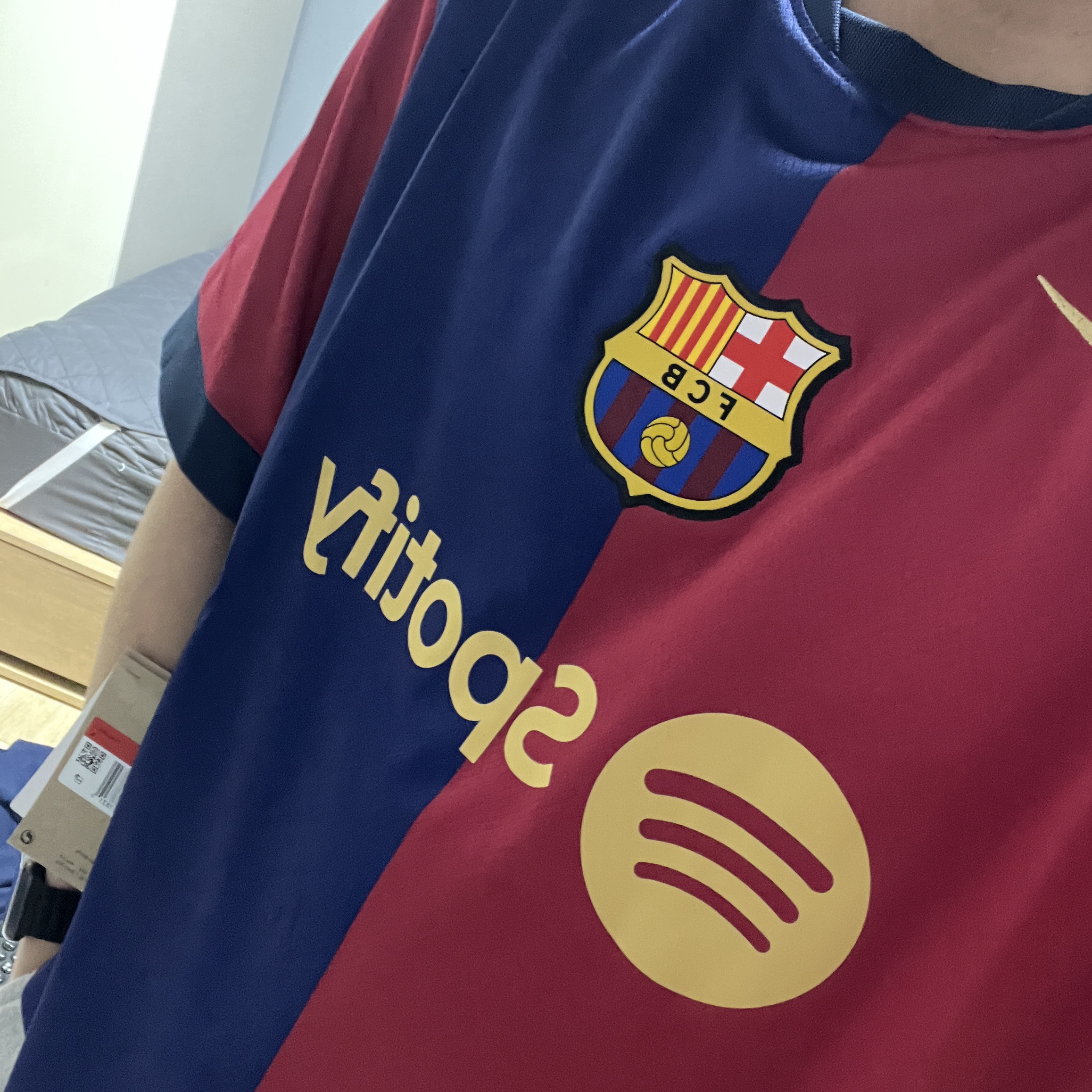 Nike FC Barcelona 2024/25 Dri-Fit Stadium Home Jersey Deep Royal Blue Noble Red (Non Marking Ver.) 착용 스타일 - 2