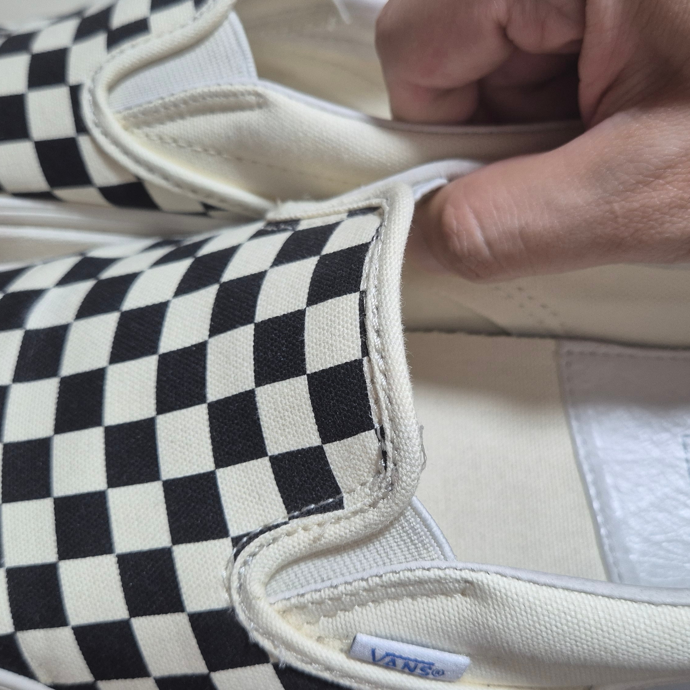 Vans Vault OG Classic Slip-On Checkerboard 착용 스타일