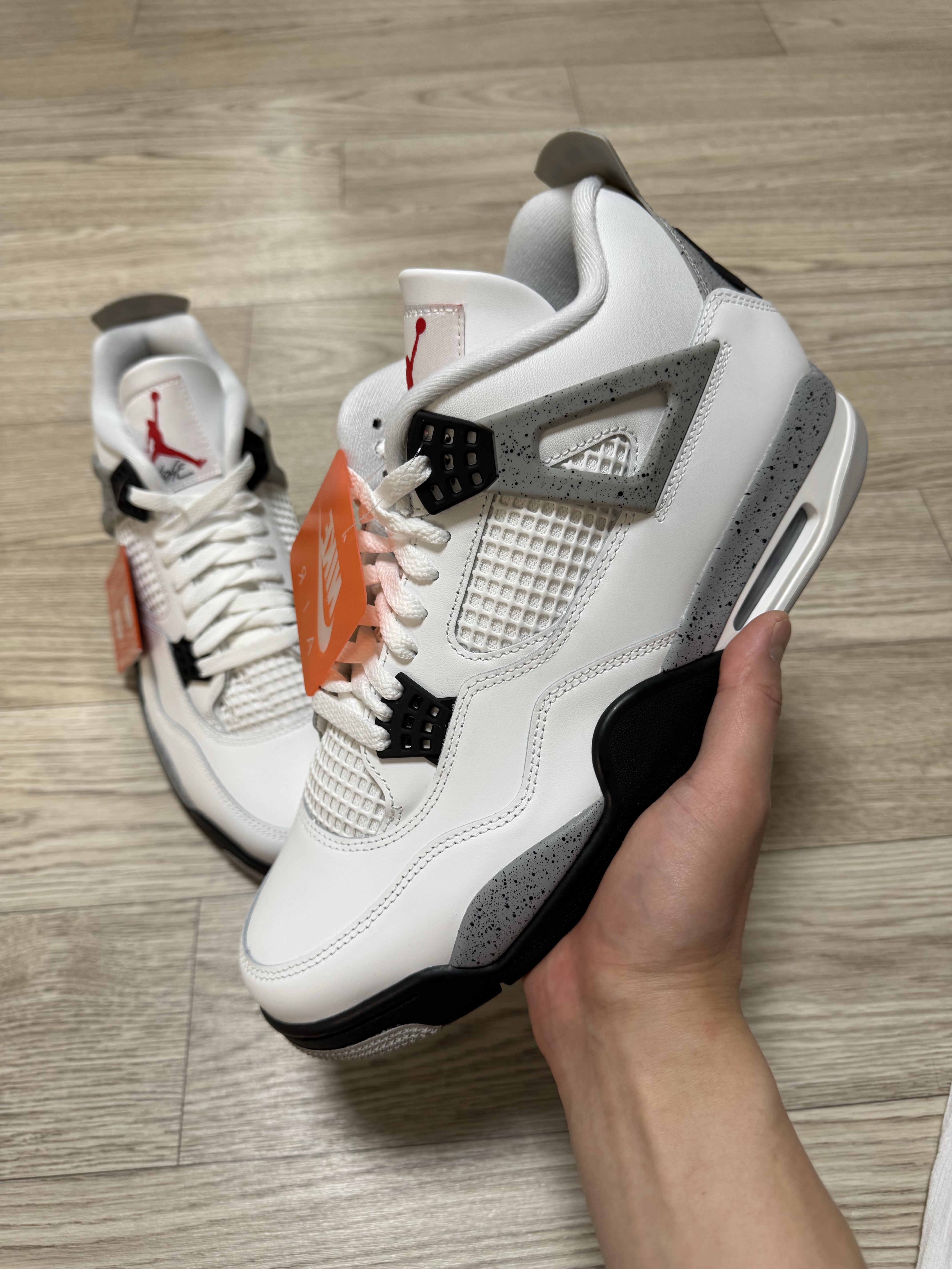 Jordan 4 Retro OG White Cement 2025 착용 스타일
