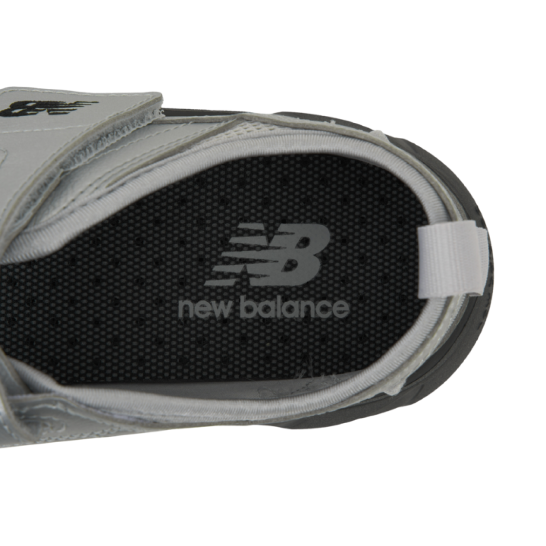 SD2202SI2 (W) New Balance Breeze SD2202 Metalic Silver - #8