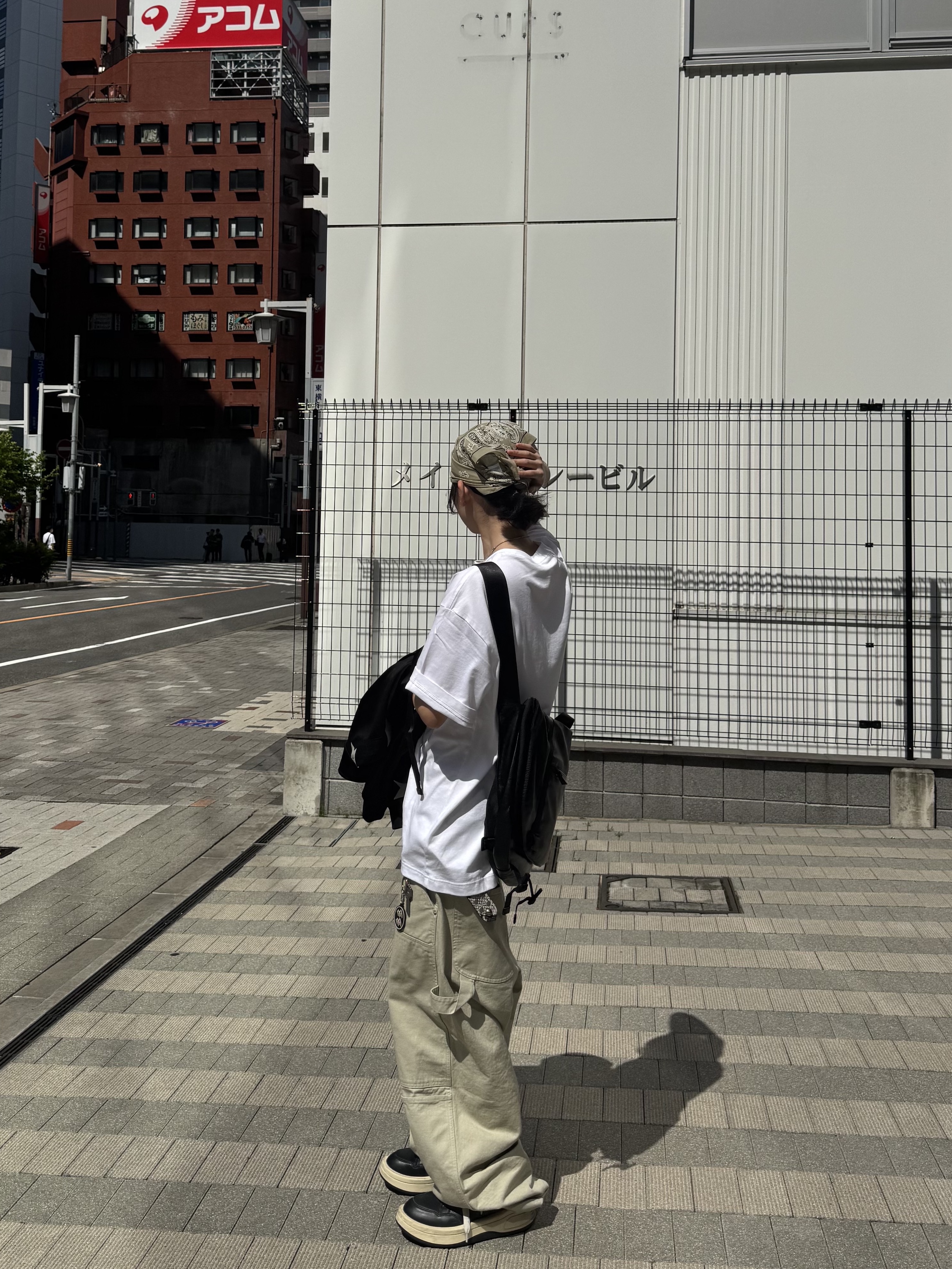 Porter Heat Messenger Bag S Black, Porter Heat Messenger Bag L Black 착용 스타일 - 1