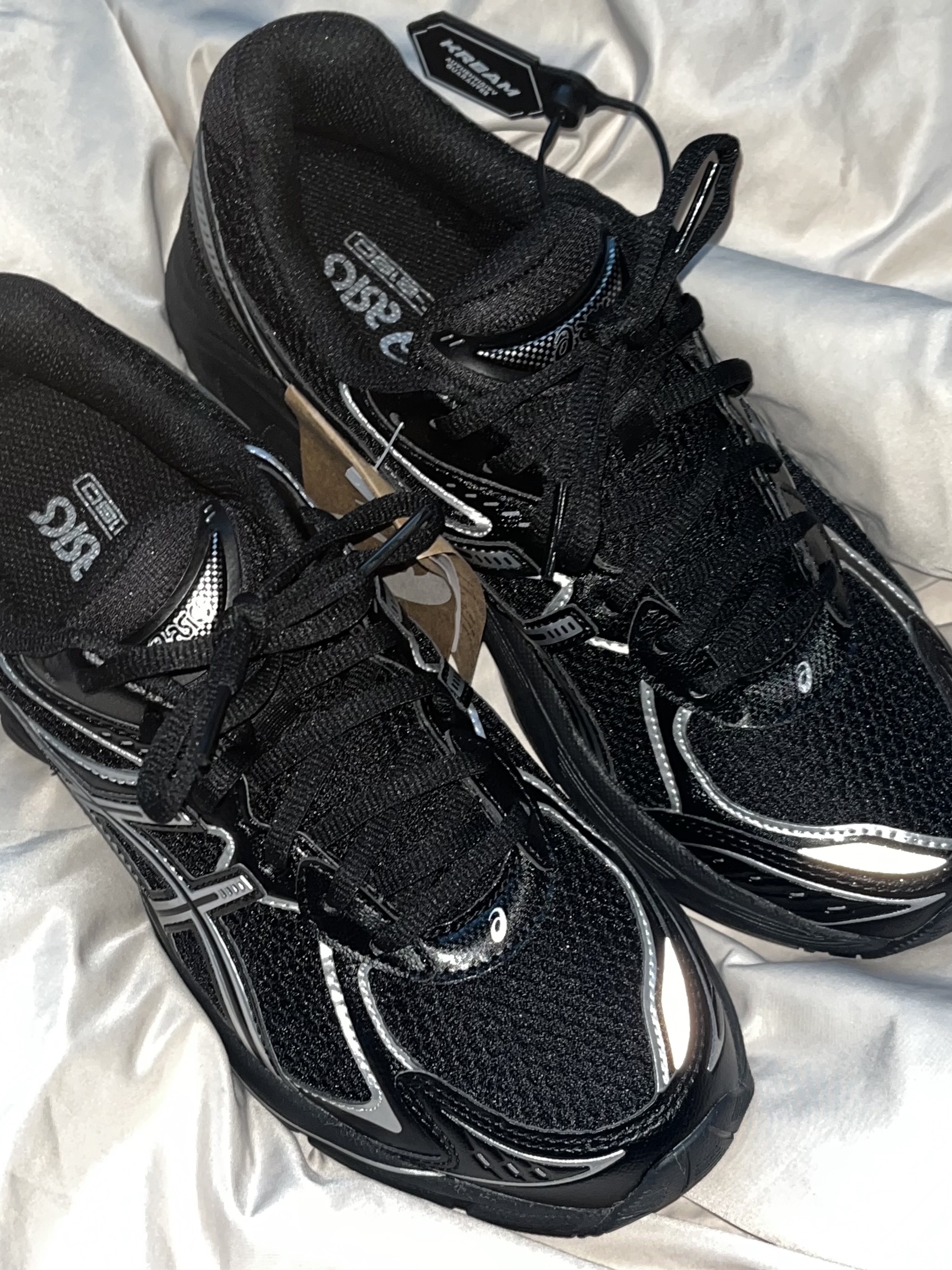 Asics GT-2160 Black Pure Silver 착용 스타일 - 1