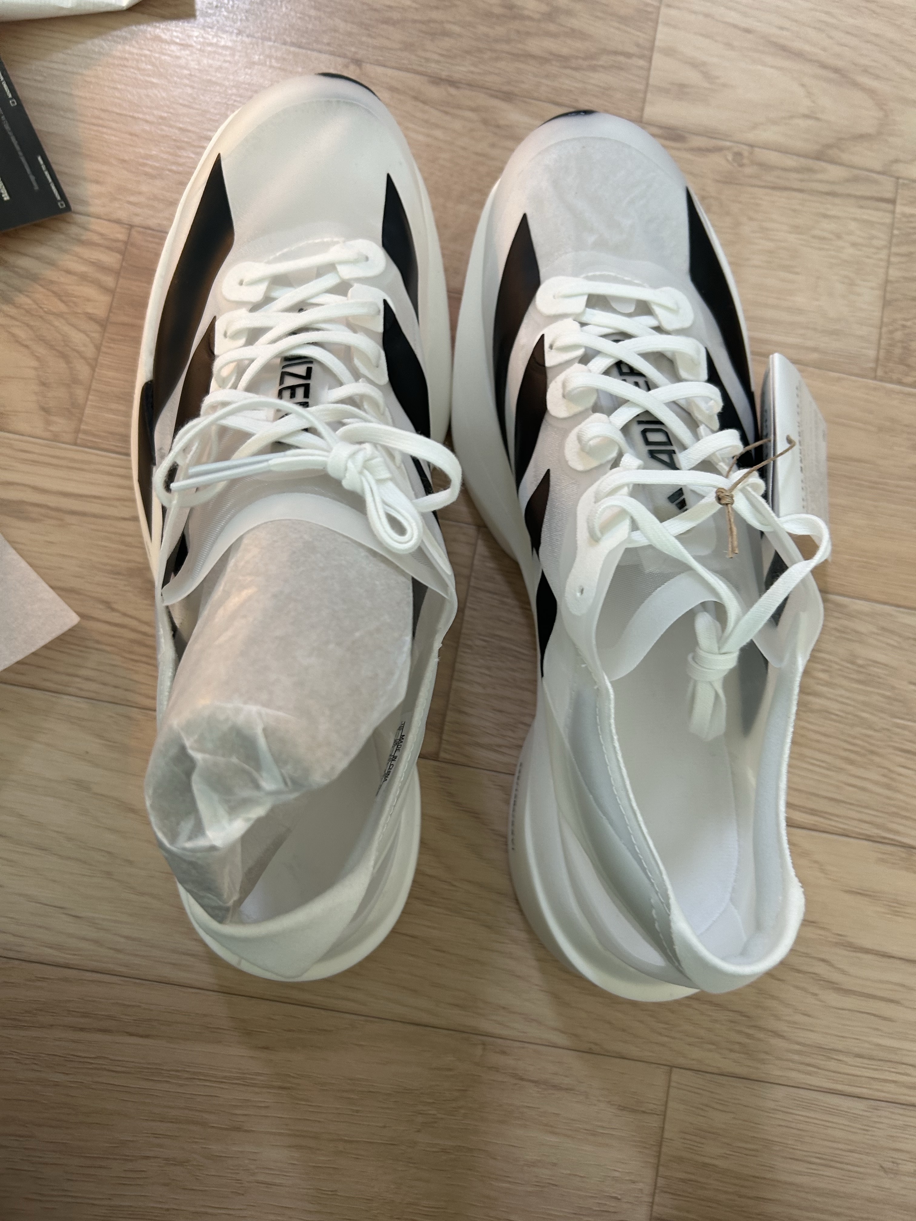Adidas Adizero Adios Pro EVO 1 White Black 착용 스타일