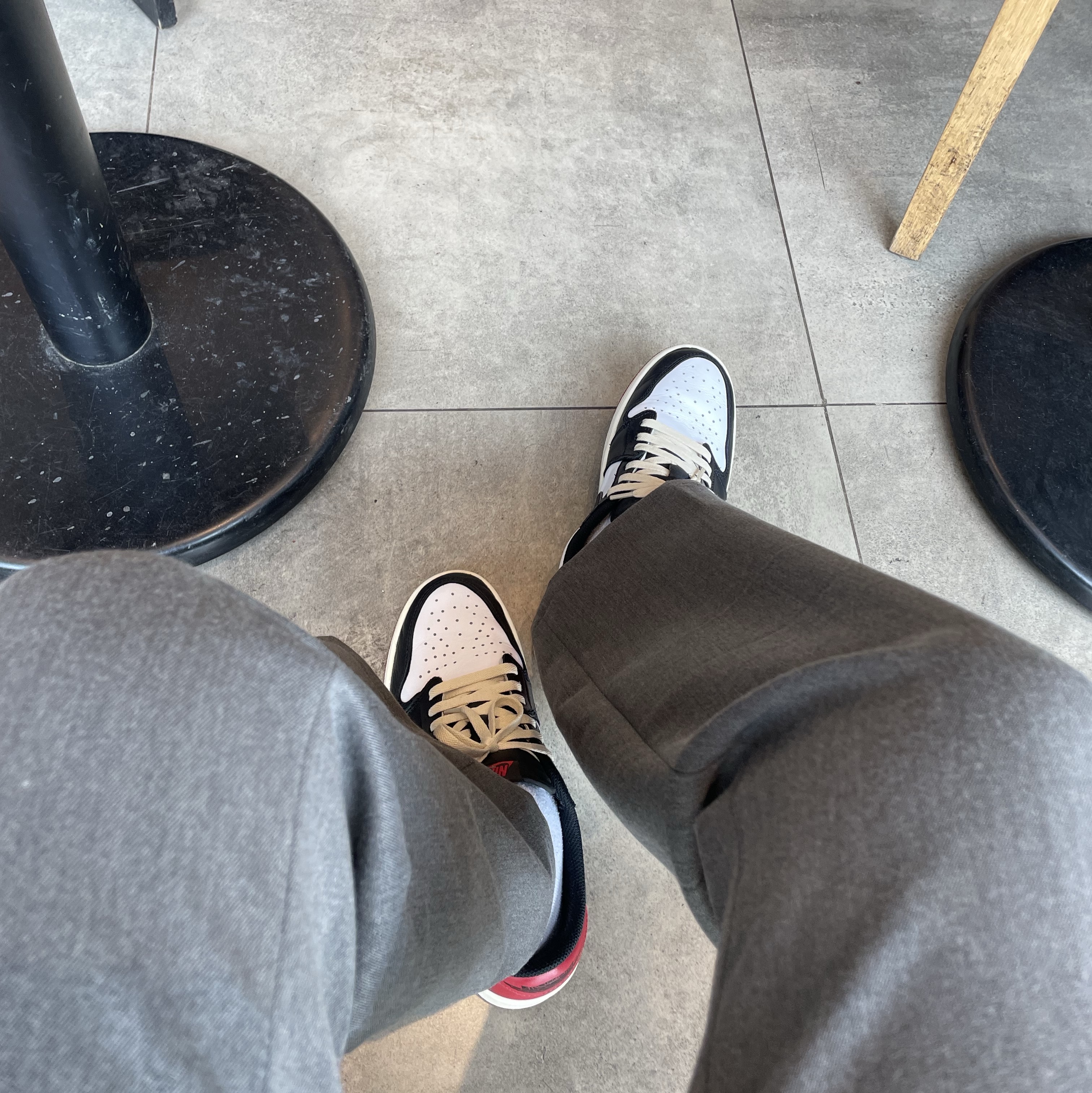 Jordan 1 Retro Low OG Black Toe 착용 스타일