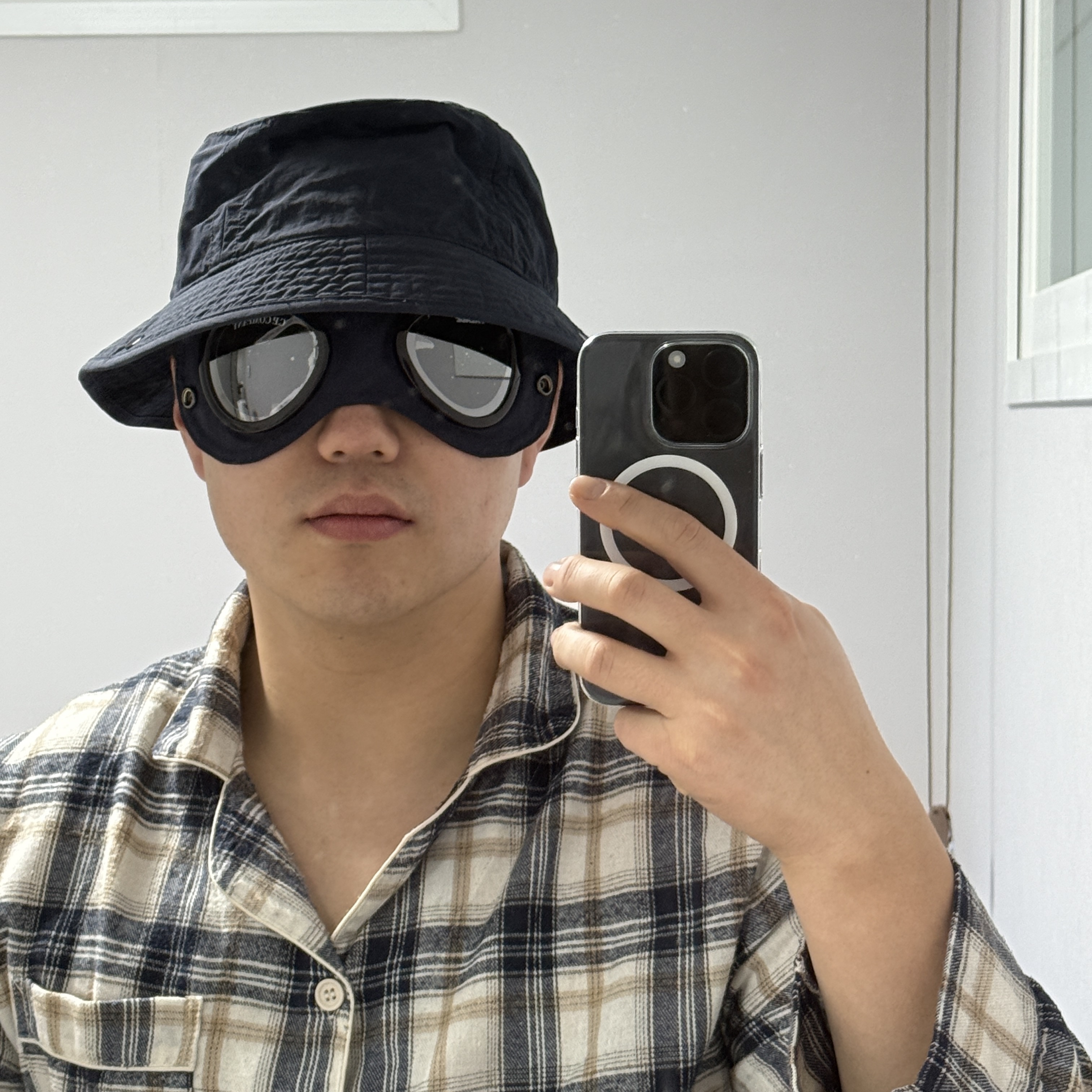 Palace x C.P. Company Goggle Bucket Hat Navy - 25SS 착용 스타일