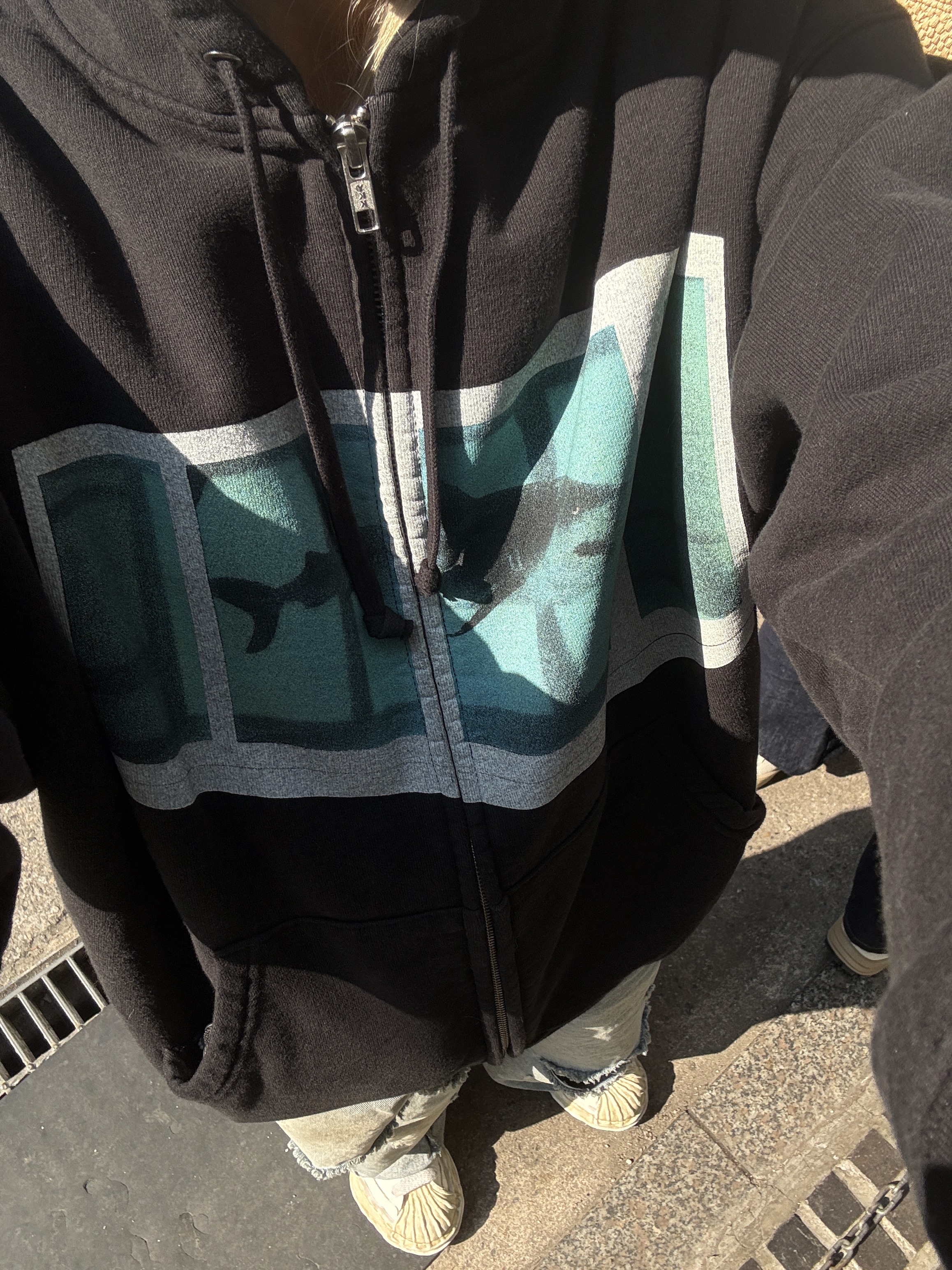 Supreme x Damien Hirst Zip Up Hooded Sweatshirt Black - 25SS 착용 스타일