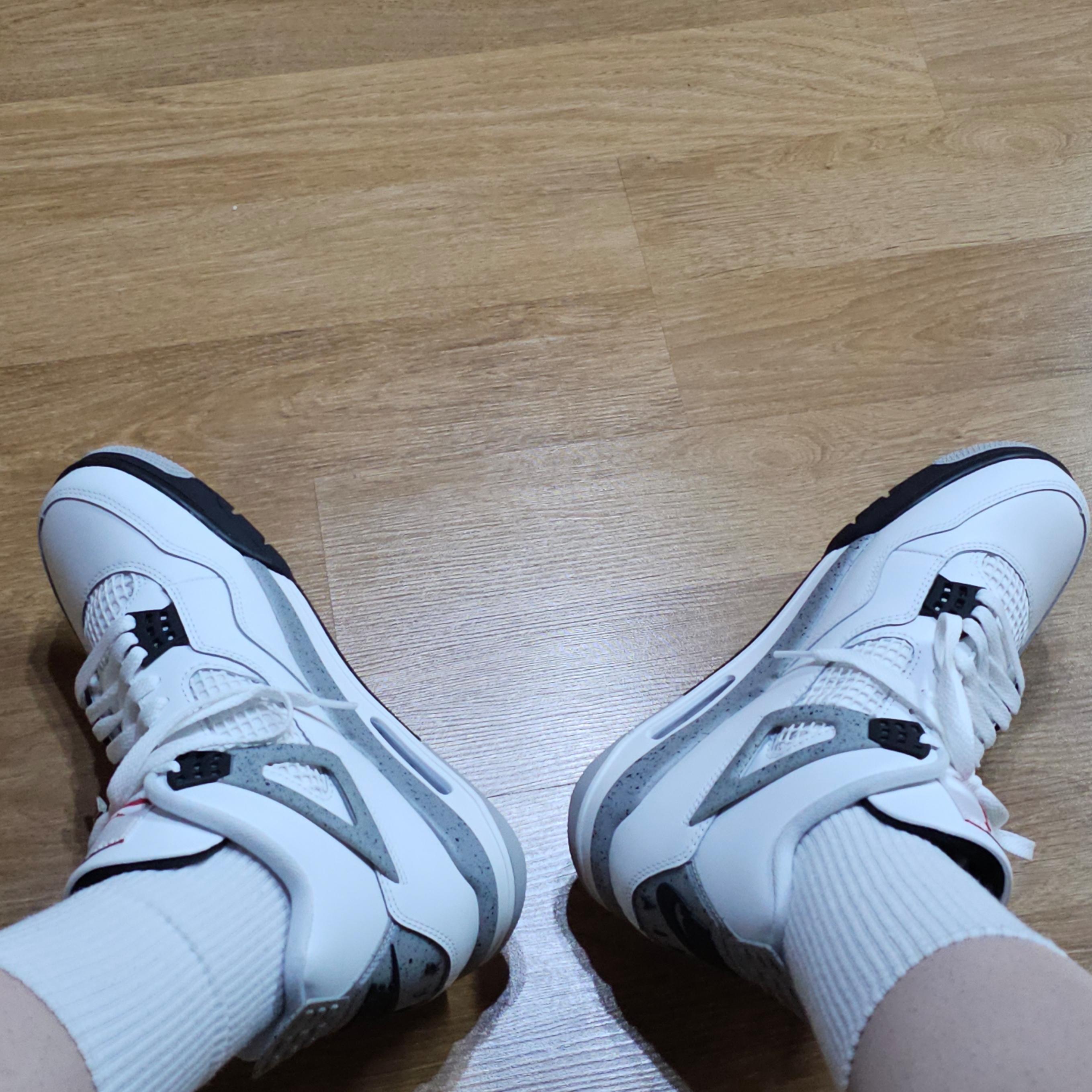 Jordan 4 Retro OG White Cement 2025 착용 스타일