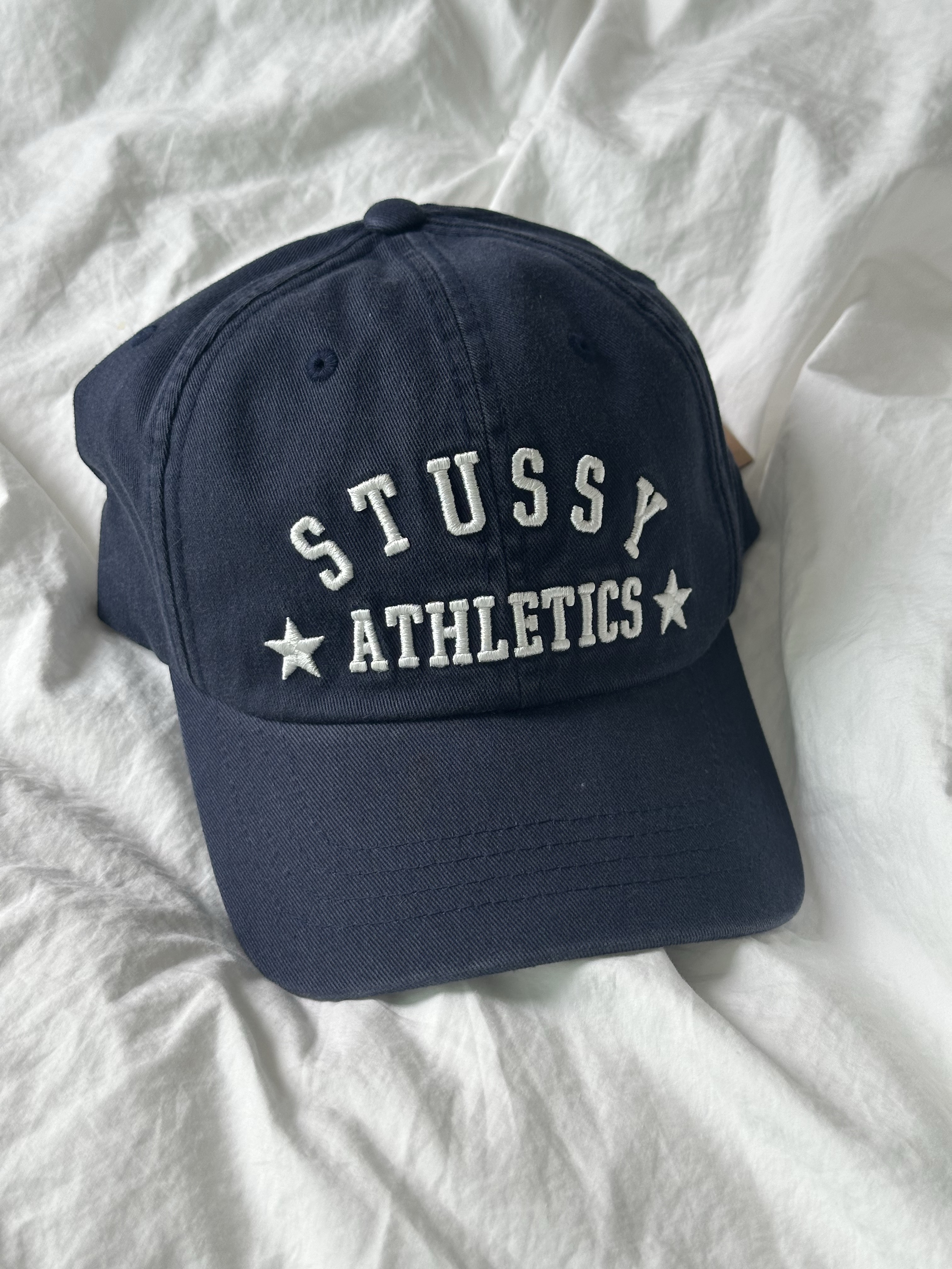 Stussy Low Profile Athletics Strapback Navy 착용 스타일